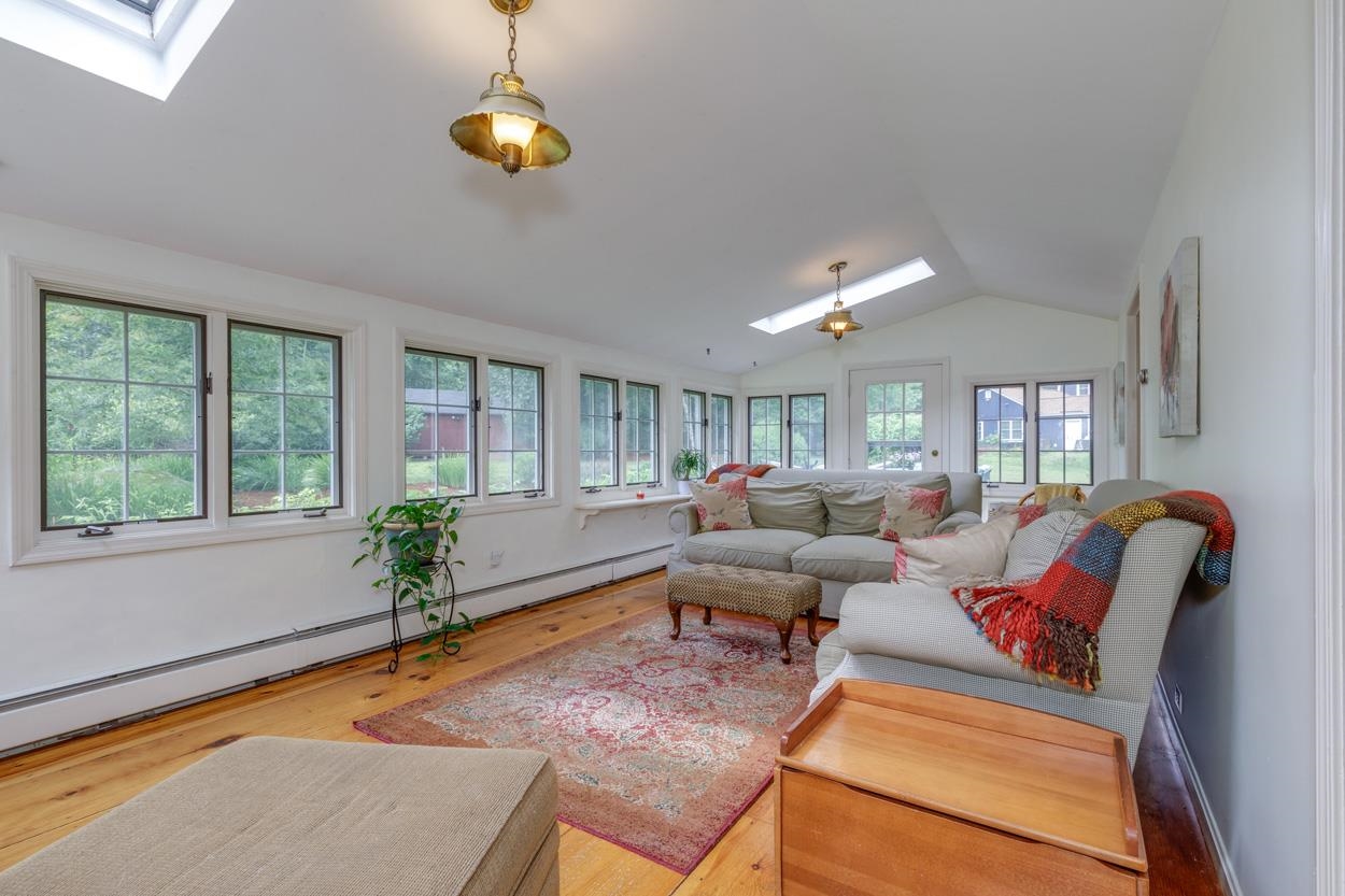 22 Horace Greeley Road, Amherst, NH photo 4
