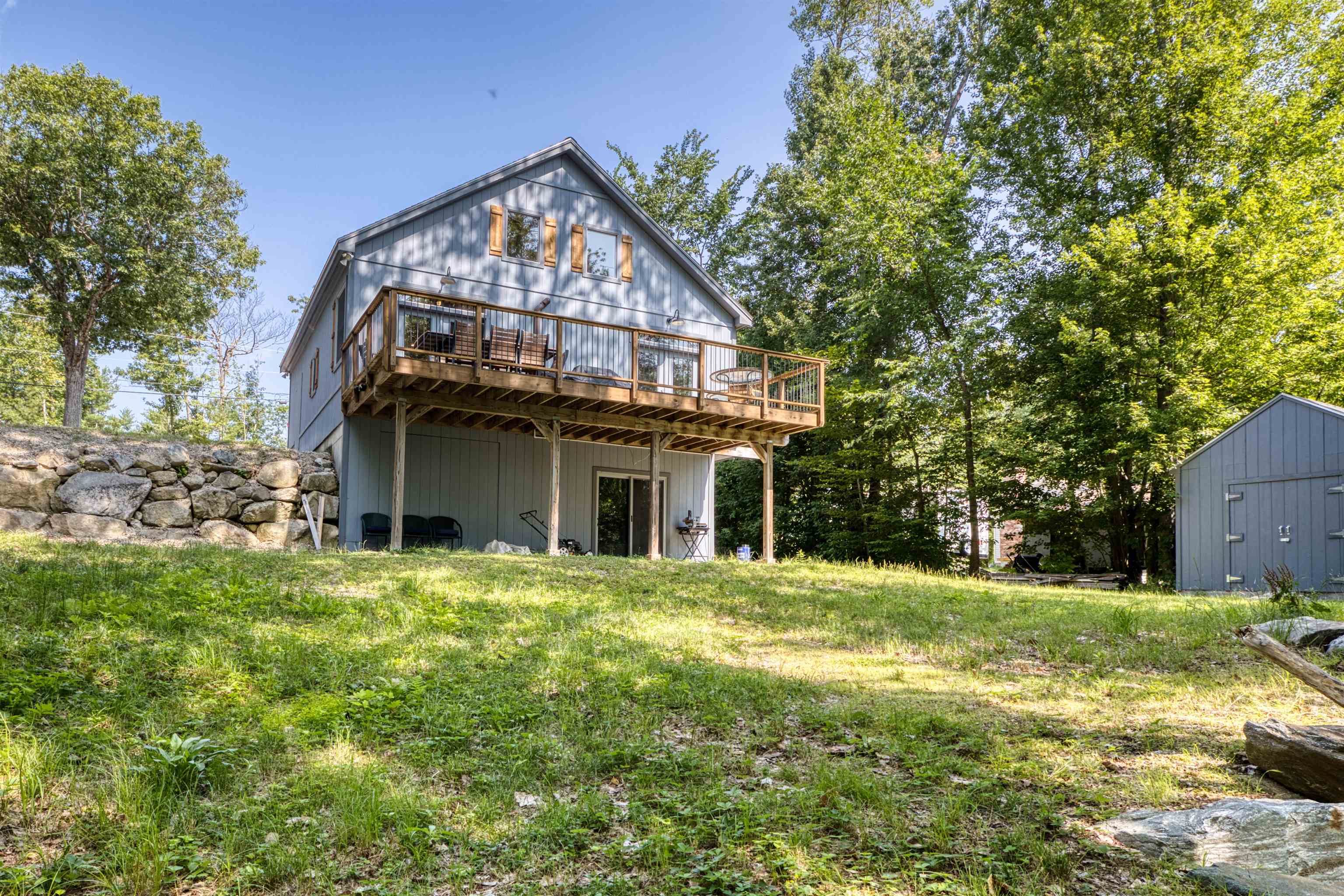 34 Elm St, Ossipee, NH 03864