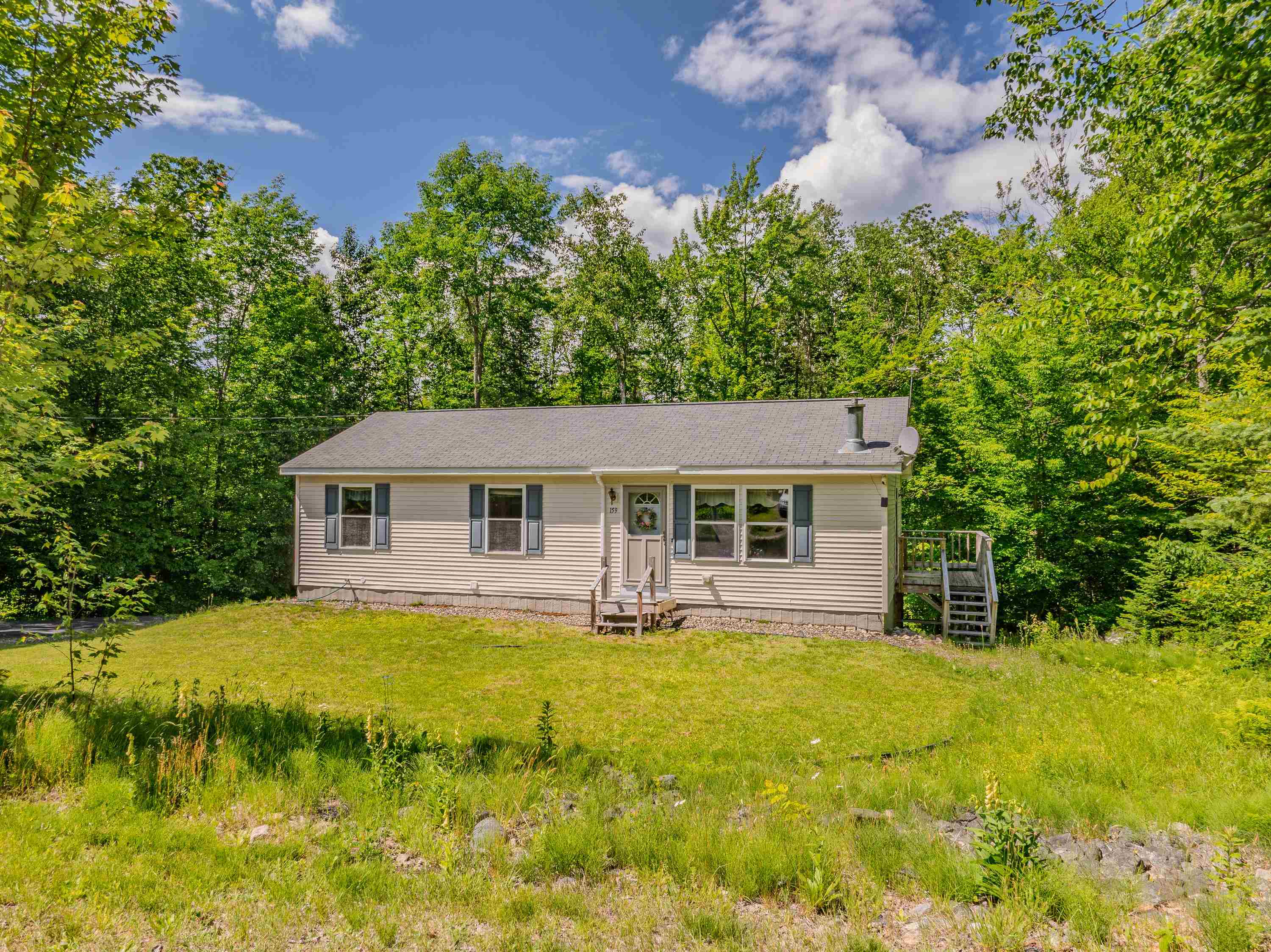 159 James St, Bethlehem, NH 03574