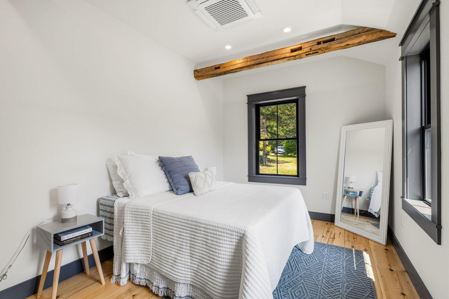 22 Pioneer Rd, Rye, NH 03870