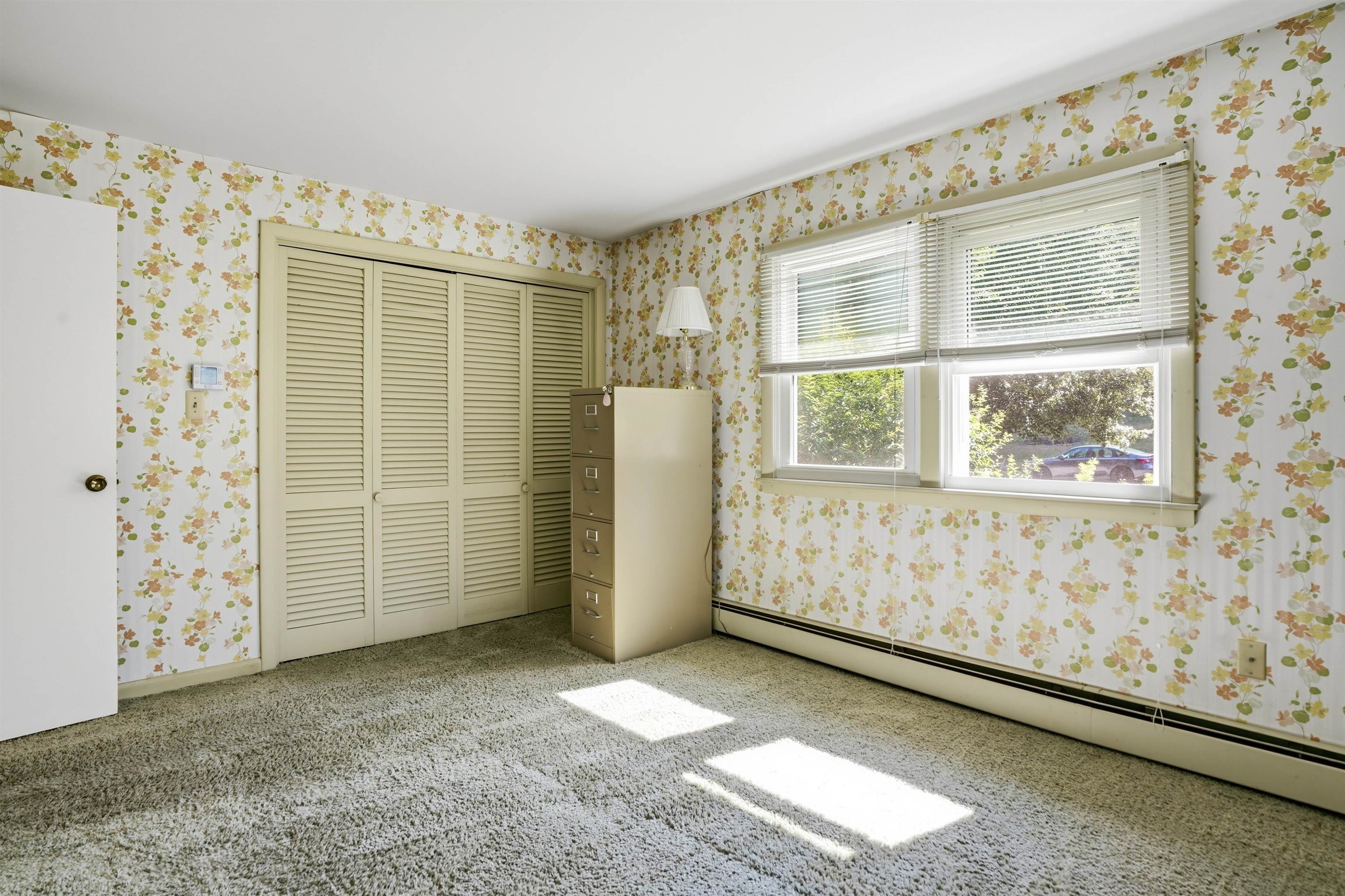 27 Bolic St, Nashua, NH 03062