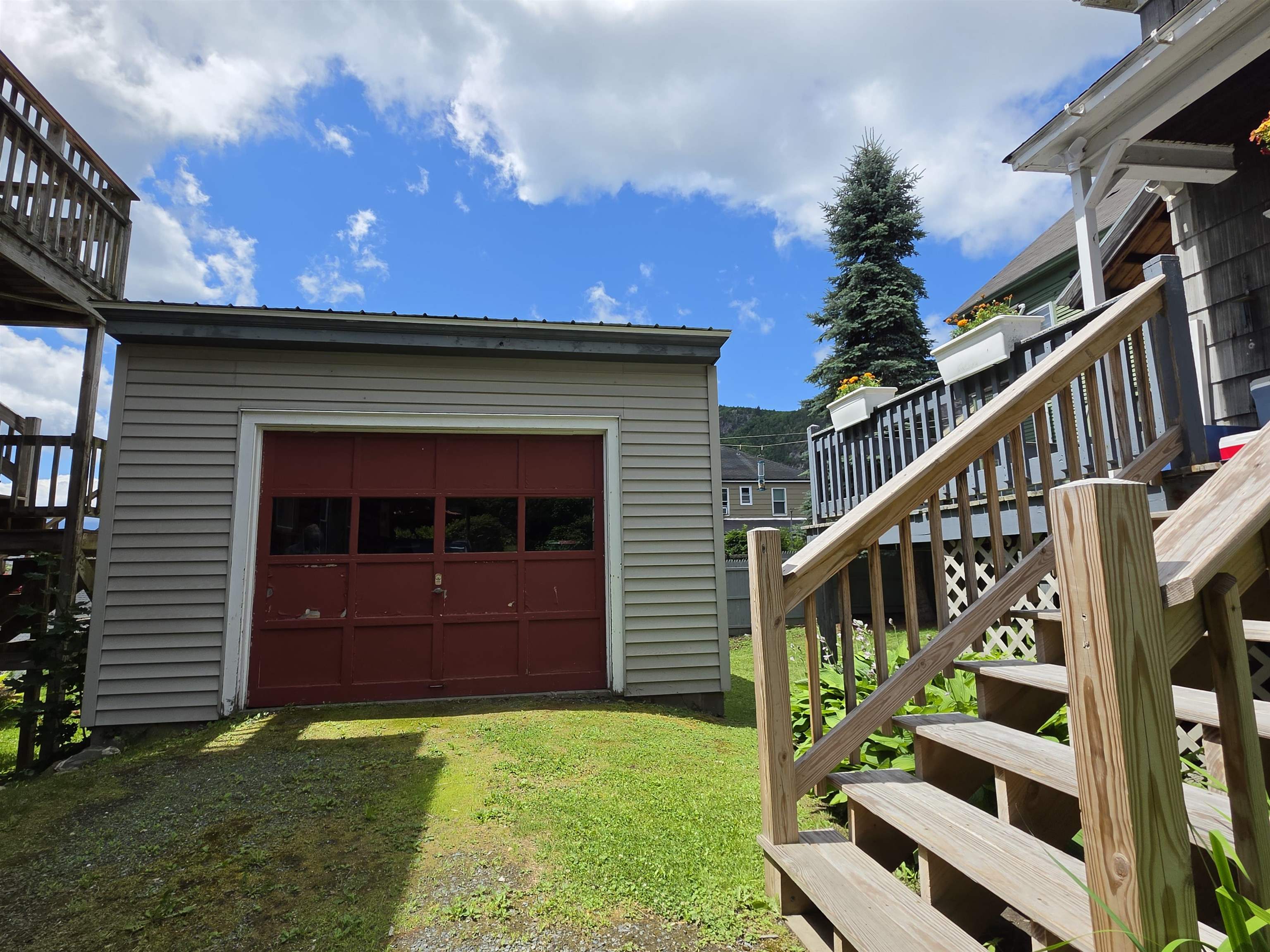 187 Madison Ave, Berlin, NH 03570