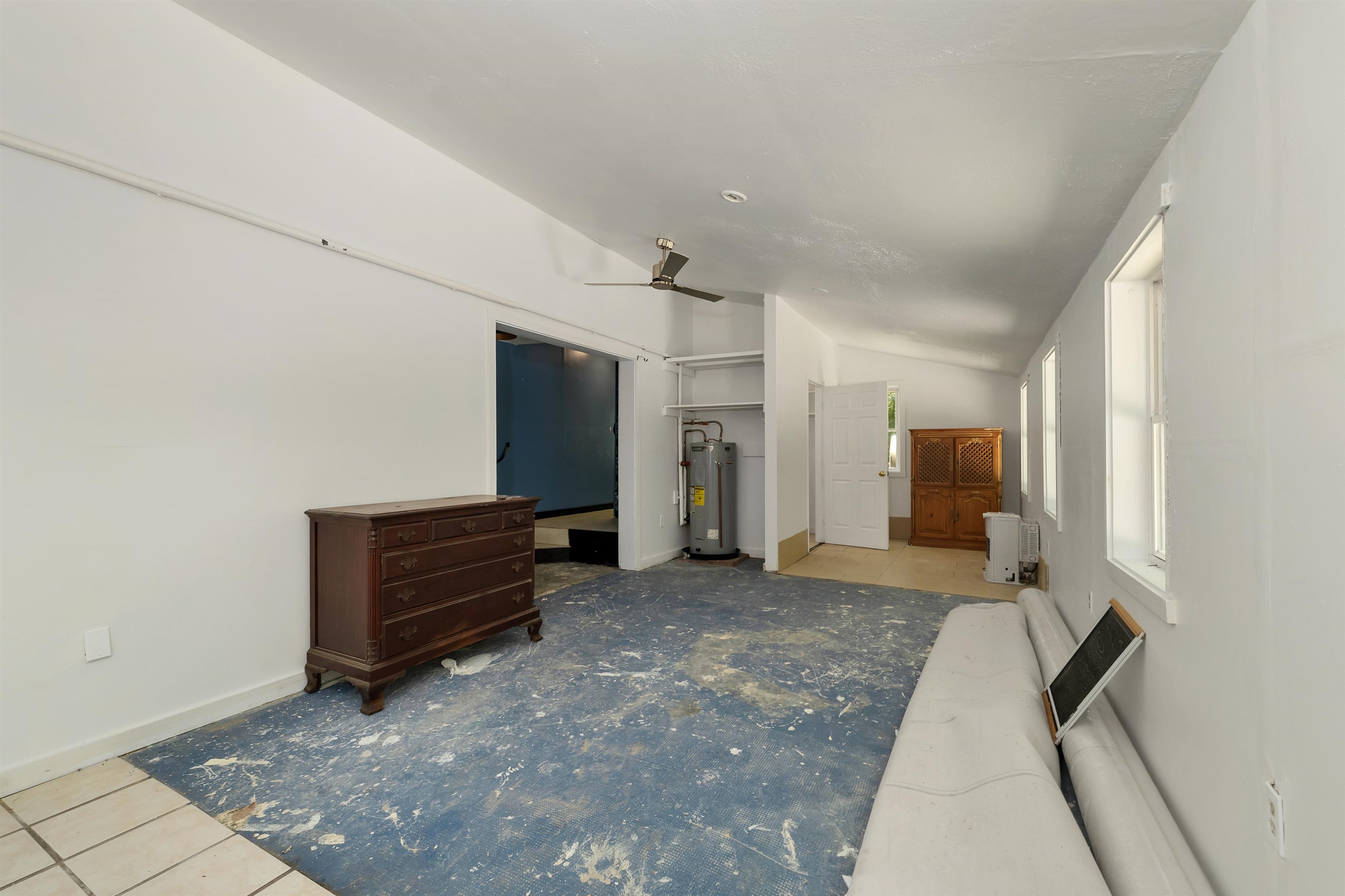 Guest room off garage