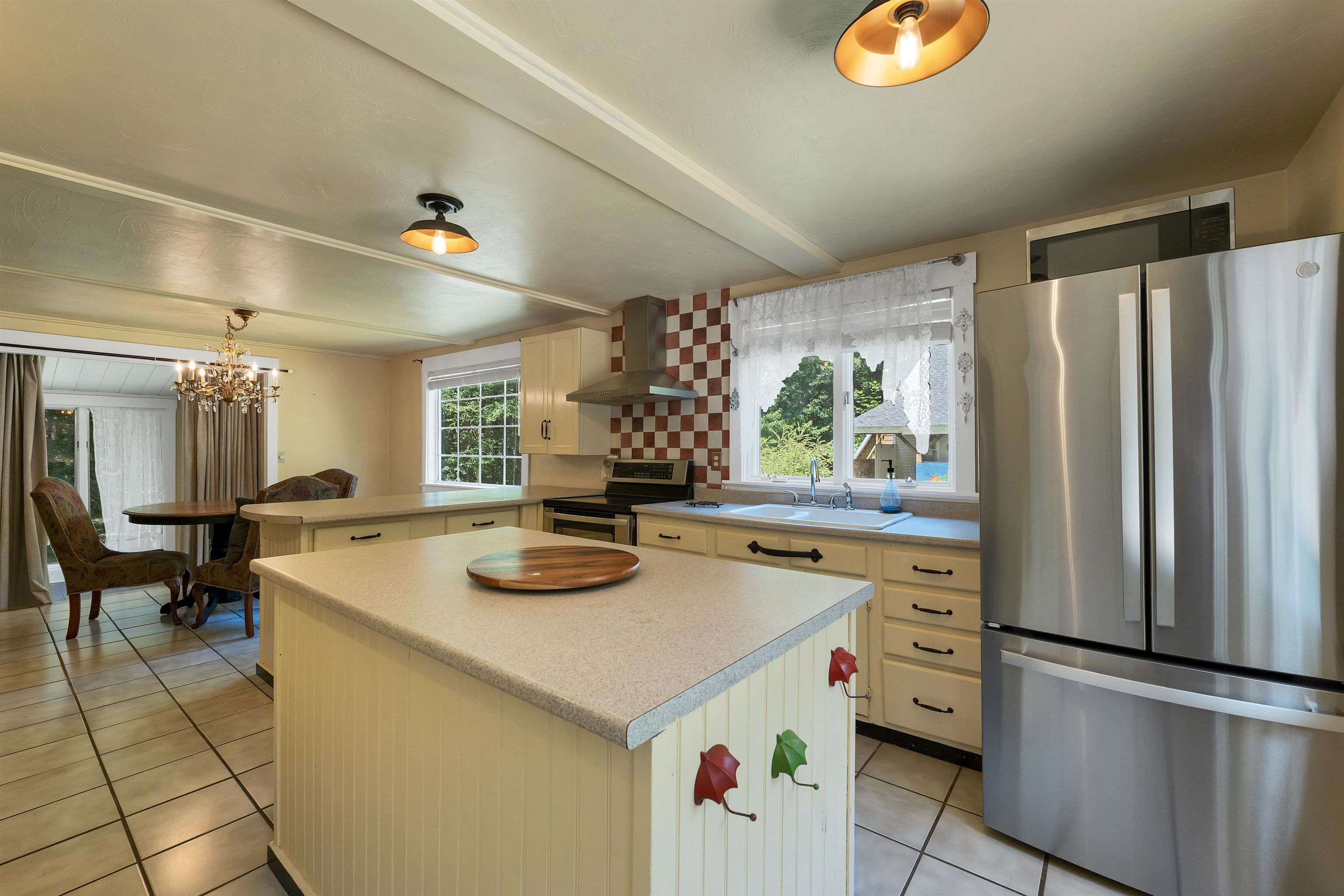 185 Green Mountain Rd, Effingham, NH 03882