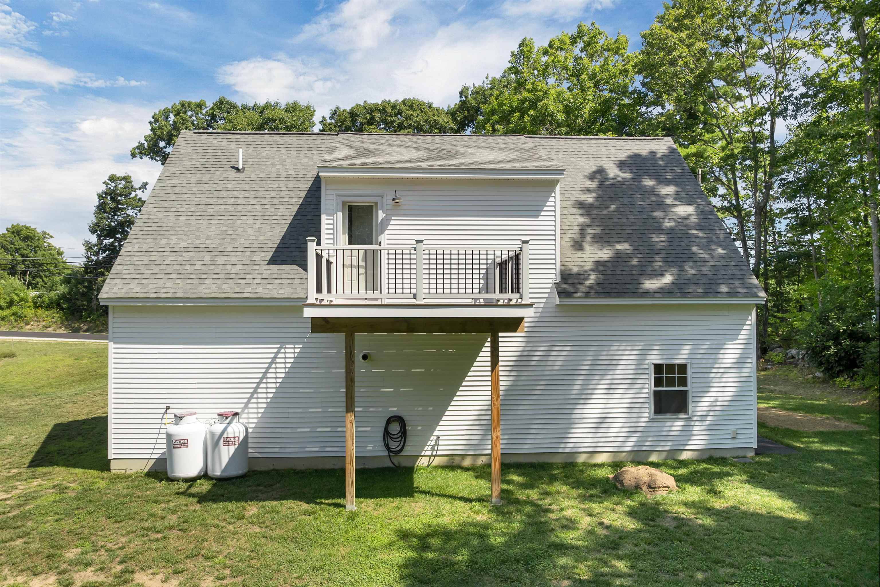 477 Province Rd, Strafford, NH 03884