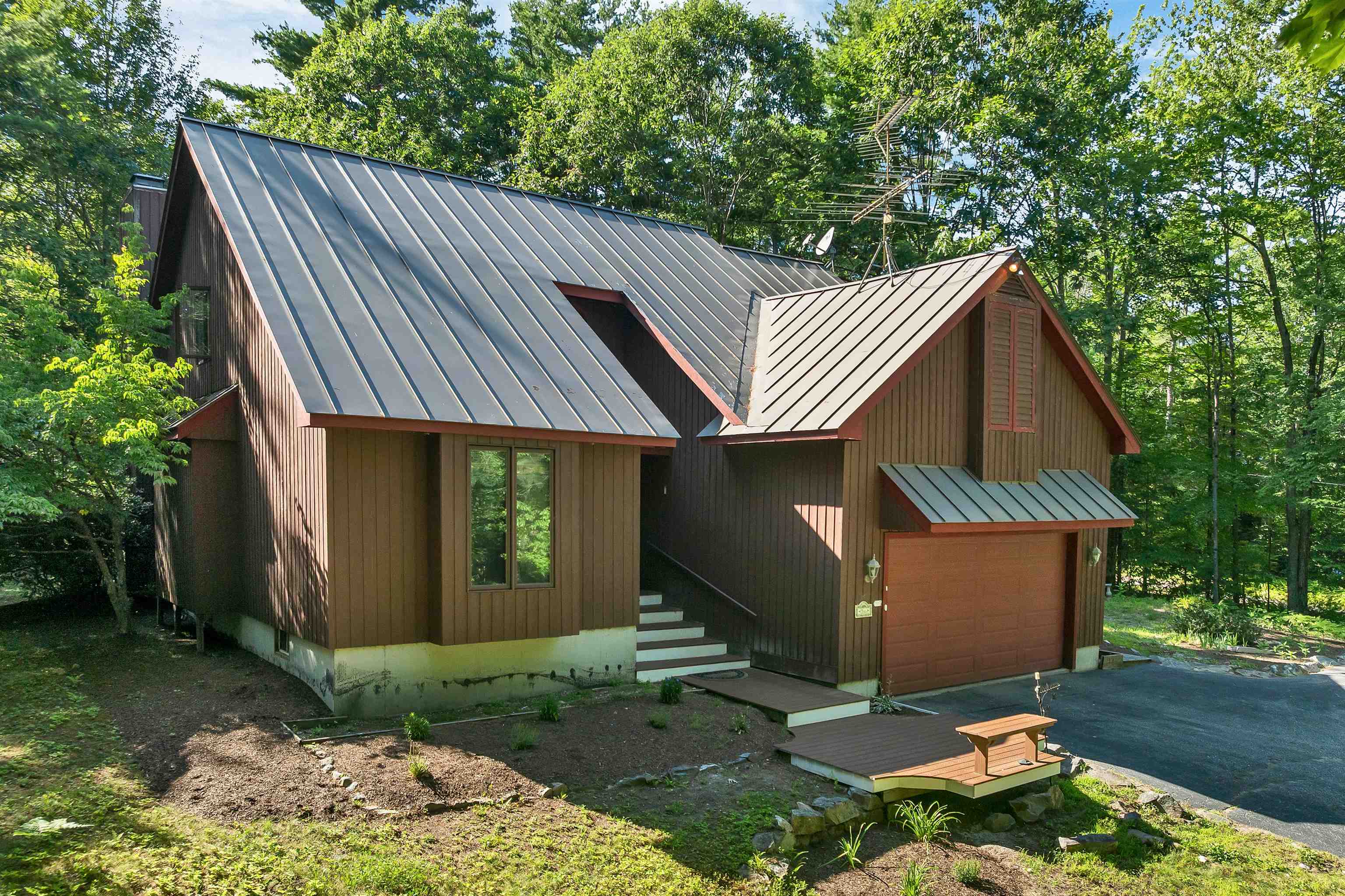 56 Pine Ridge Rd, Sunapee, NH 03782