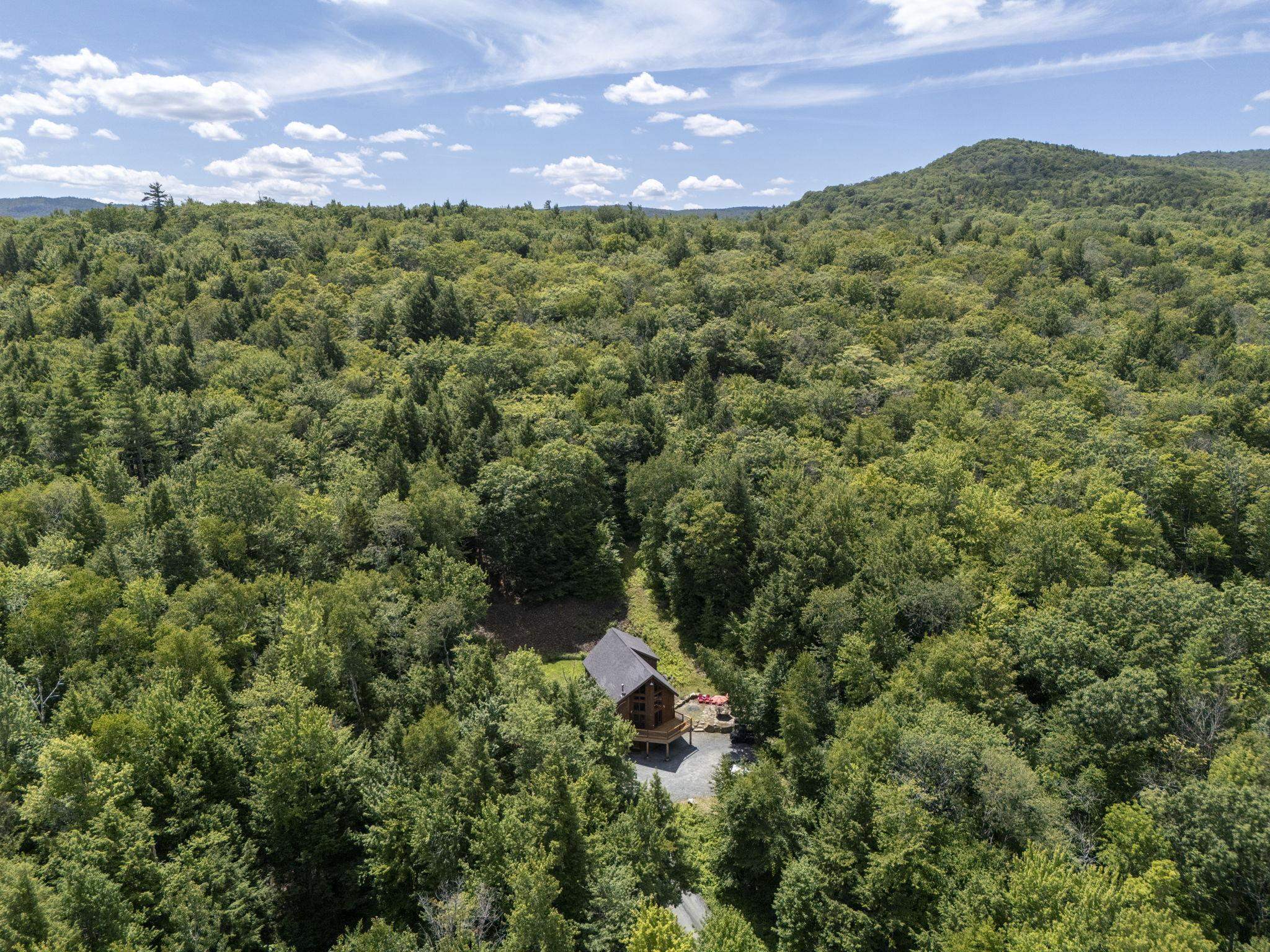827 Mount Cardigan Rd, Alexandria, NH 03222