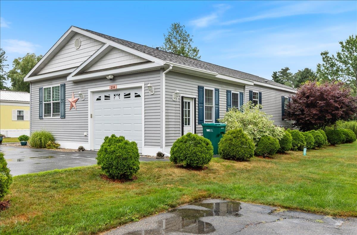 214 Mackerel Ave, Portsmouth, NH 03801