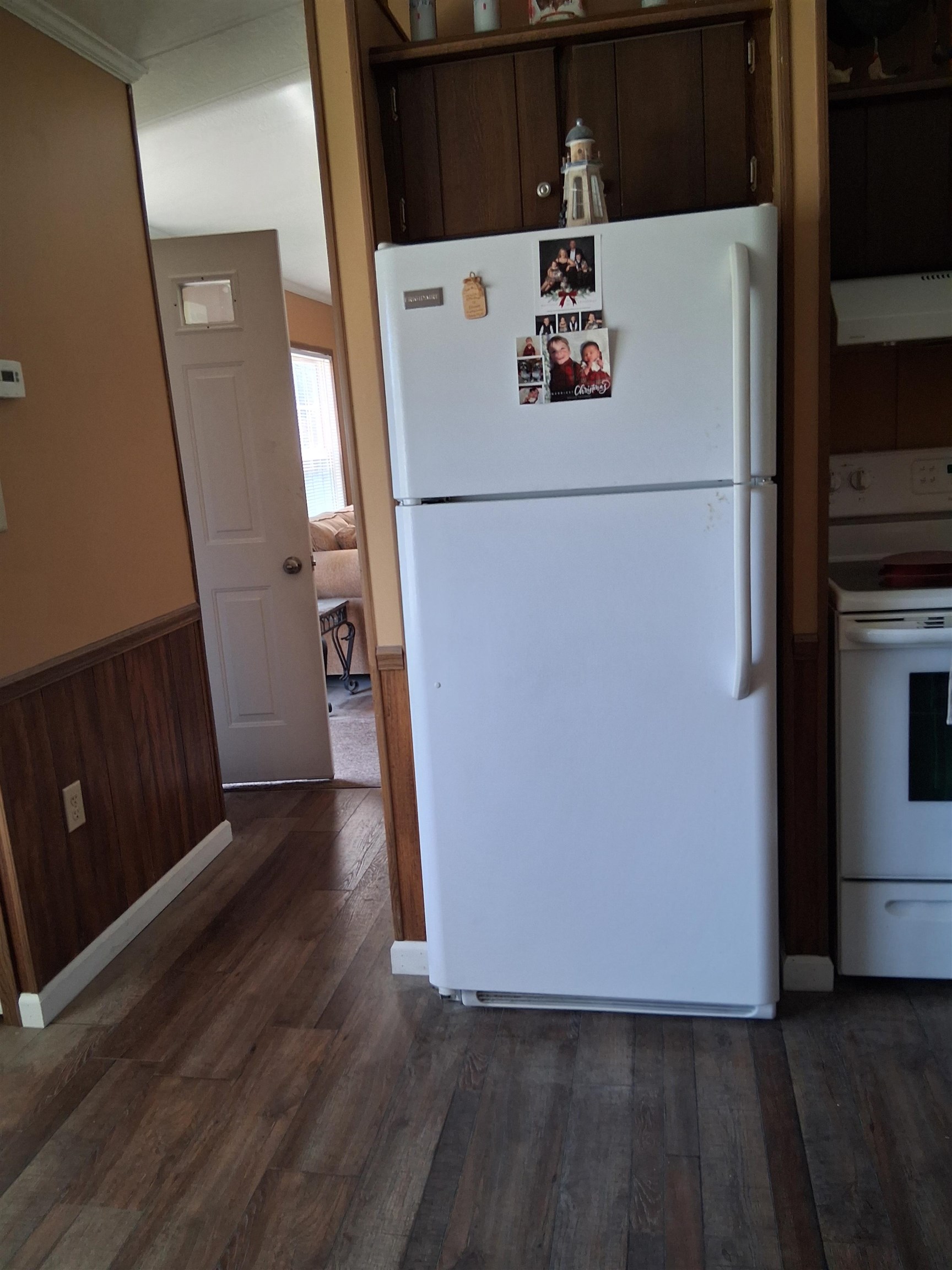 29 Brooks Rd Extension, Seabrook, NH 03874