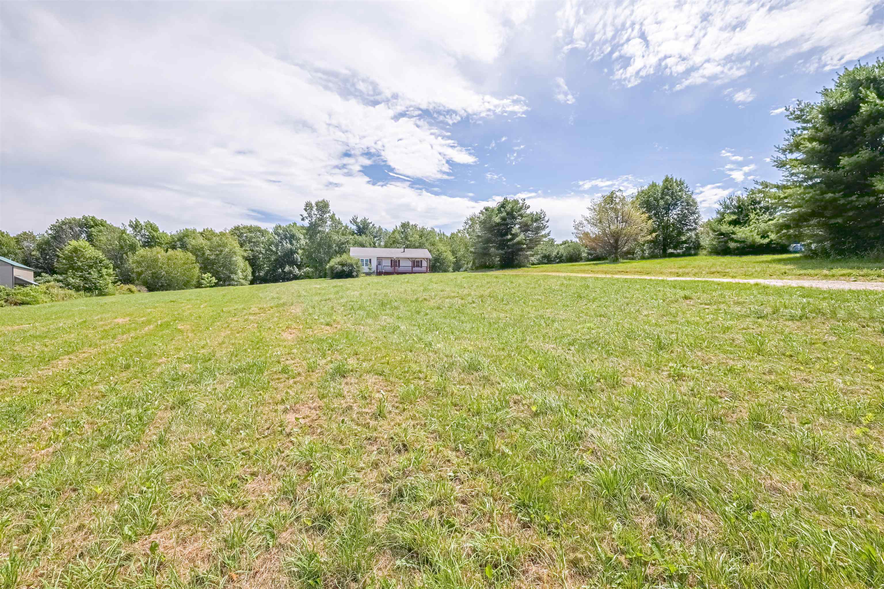 285 Currier Rd, Hill, NH 03243