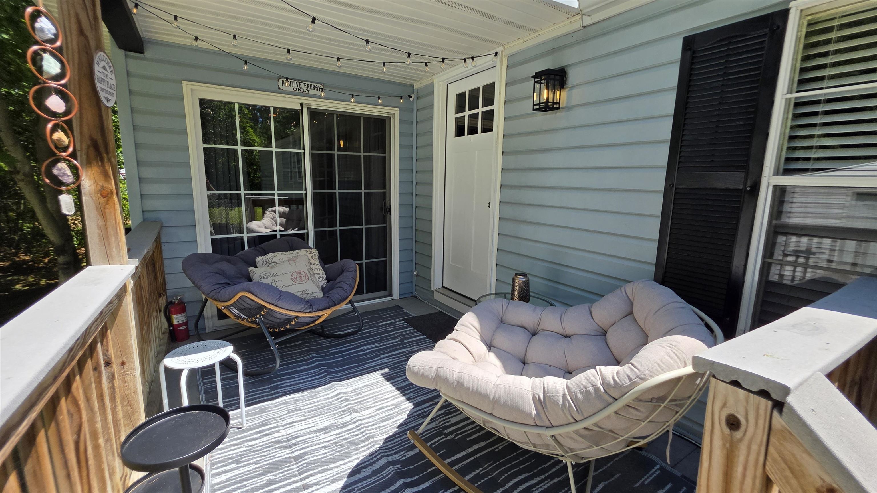 6 Saturn Ln, Nashua, NH 03062