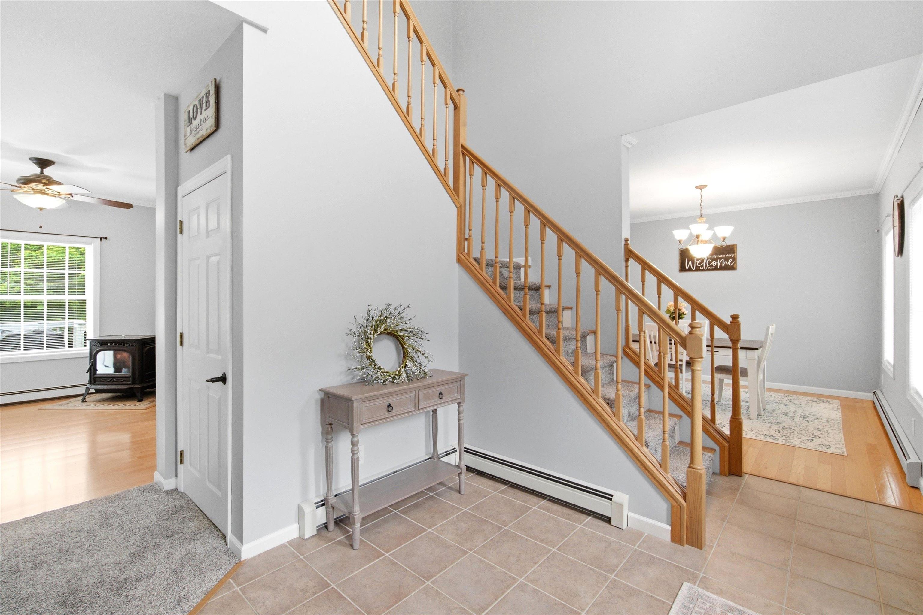 776 Meredith Center Rd, Laconia, NH 03246