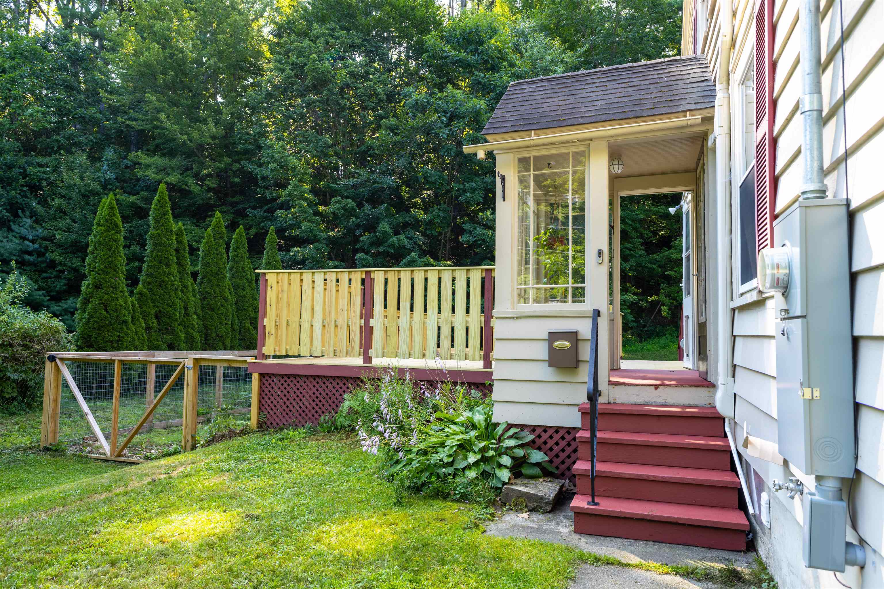 14 Bank Ave, Claremont, NH 03743