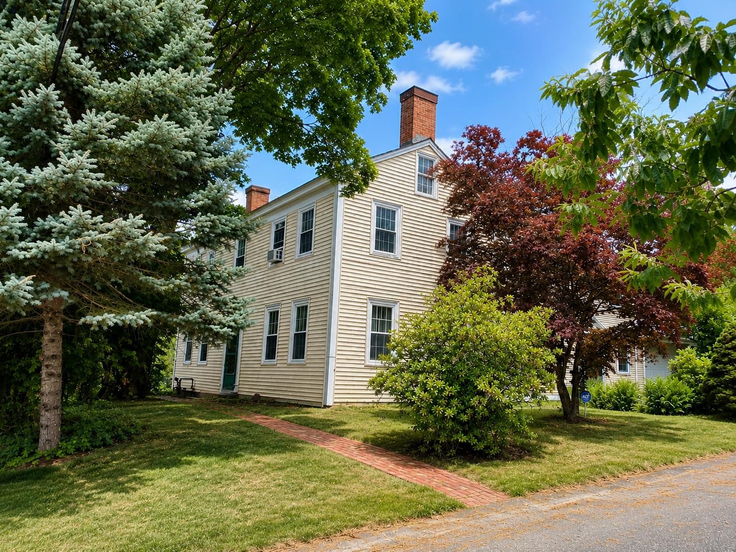 240 Mountain Rd, Concord, NH 03301