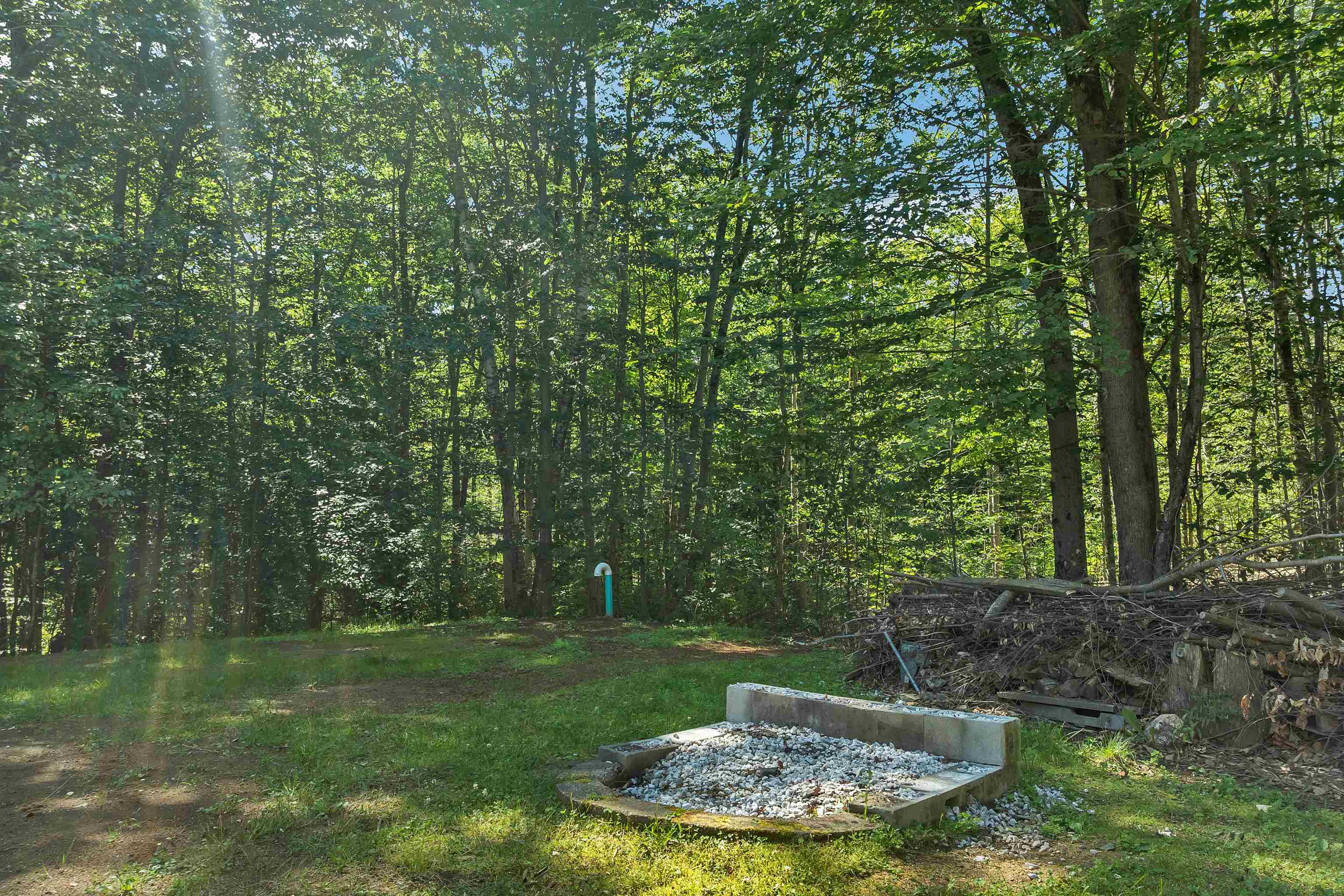189 Rand Rd, Northfield, NH 03276