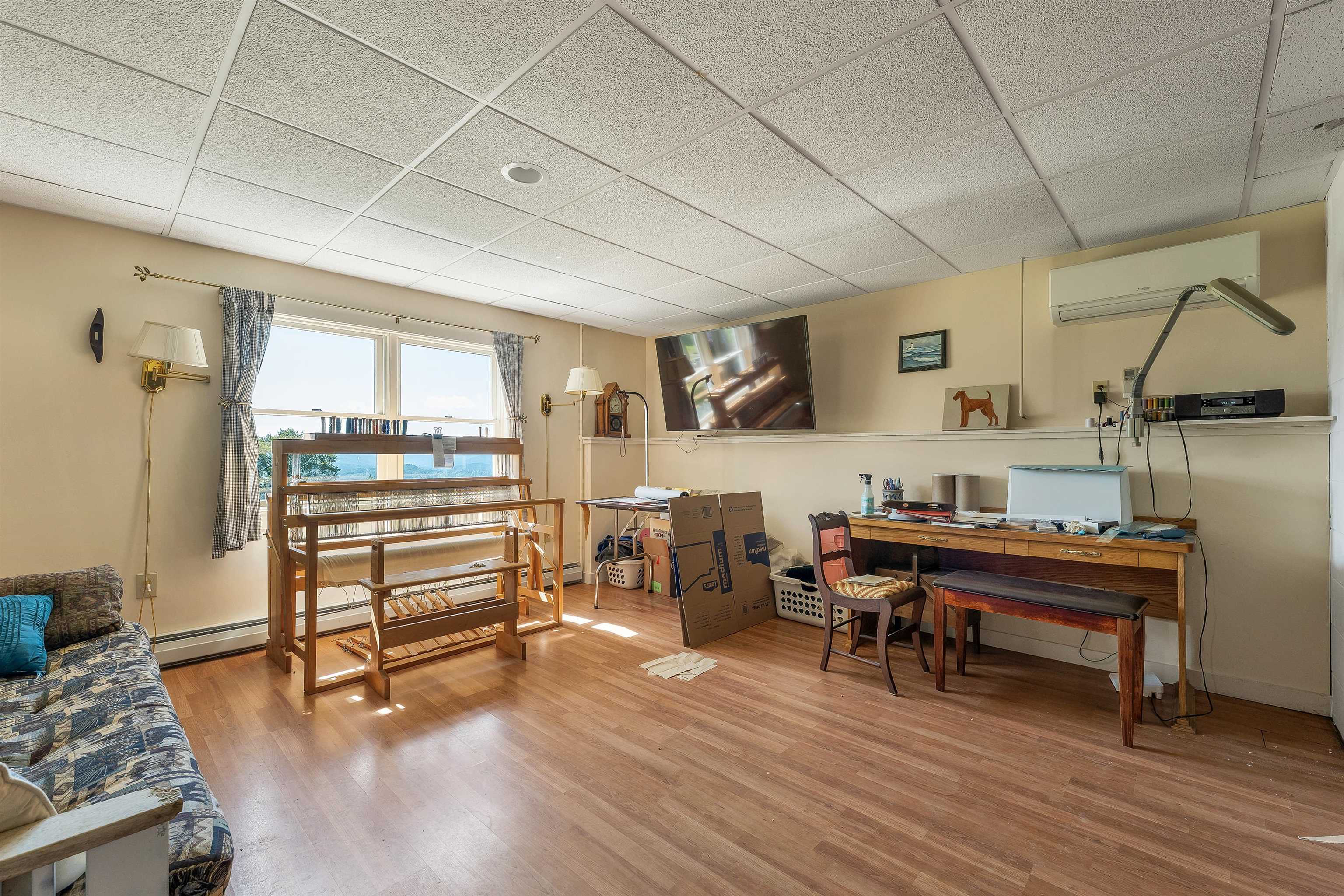Lower Level Bonus Room