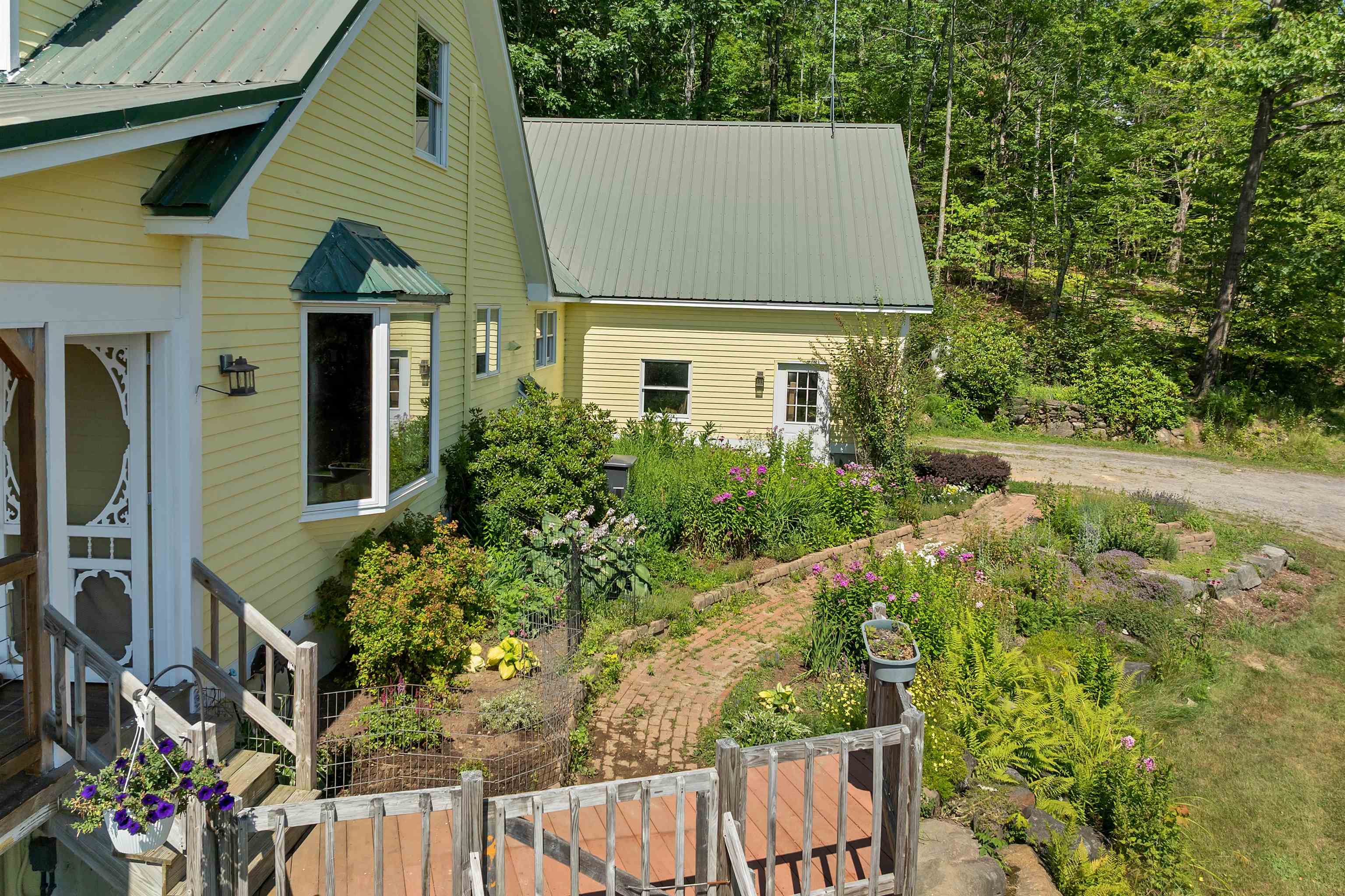469 Atwell Hill Rd, Wentworth, NH 03282