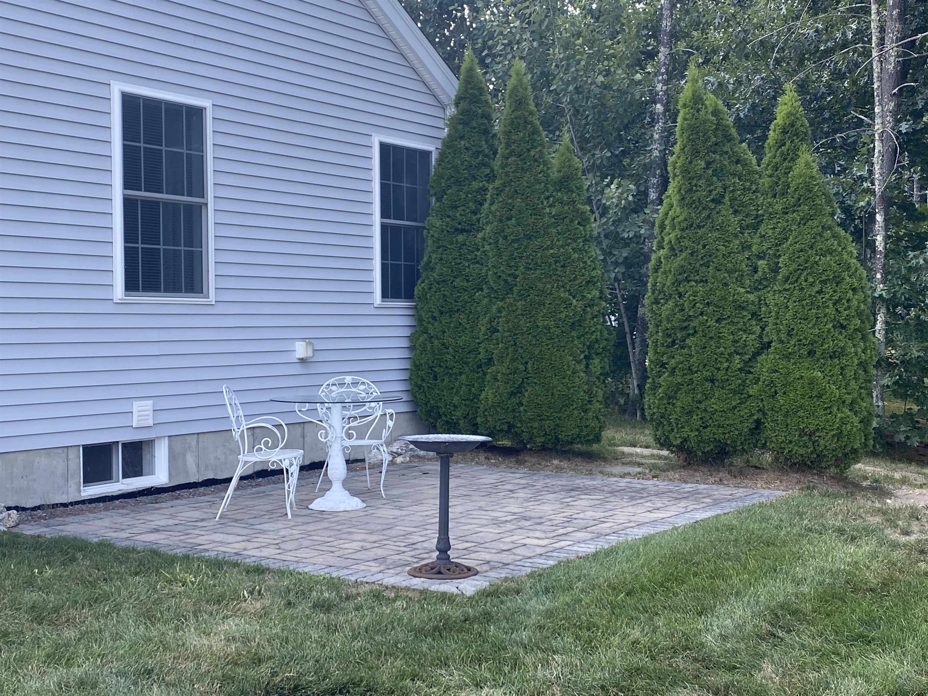 2 Club House Way, Amherst, NH 03031