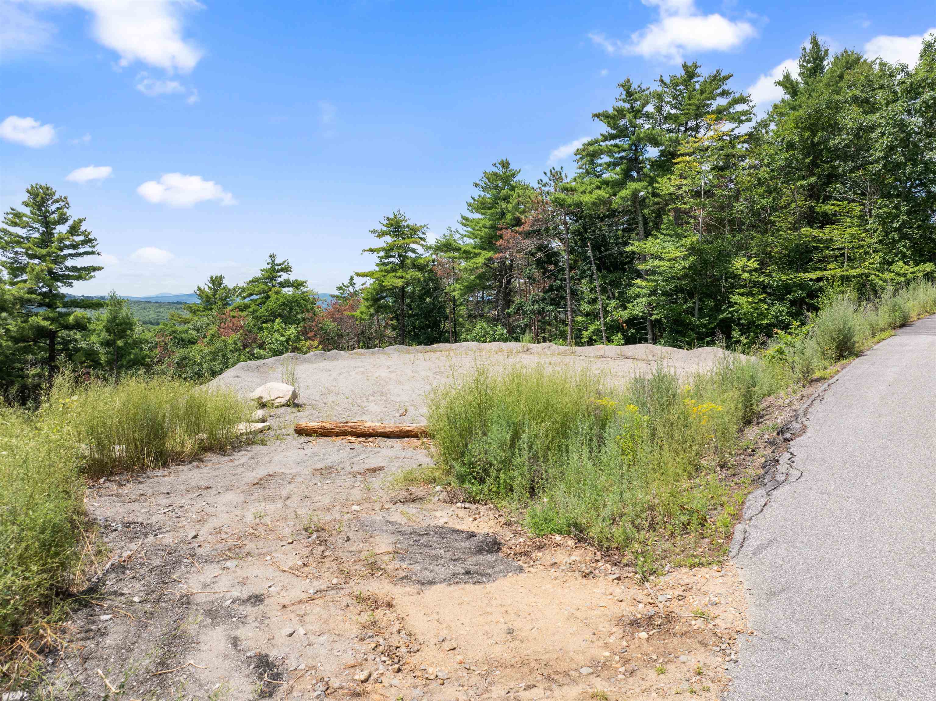 40 Foxglove Rd, Gilford, NH 03249