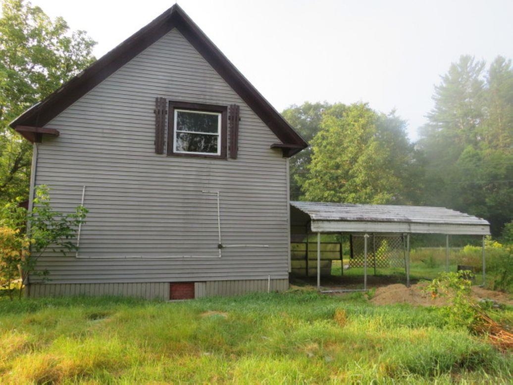 81 Water St, Lancaster, NH 03584