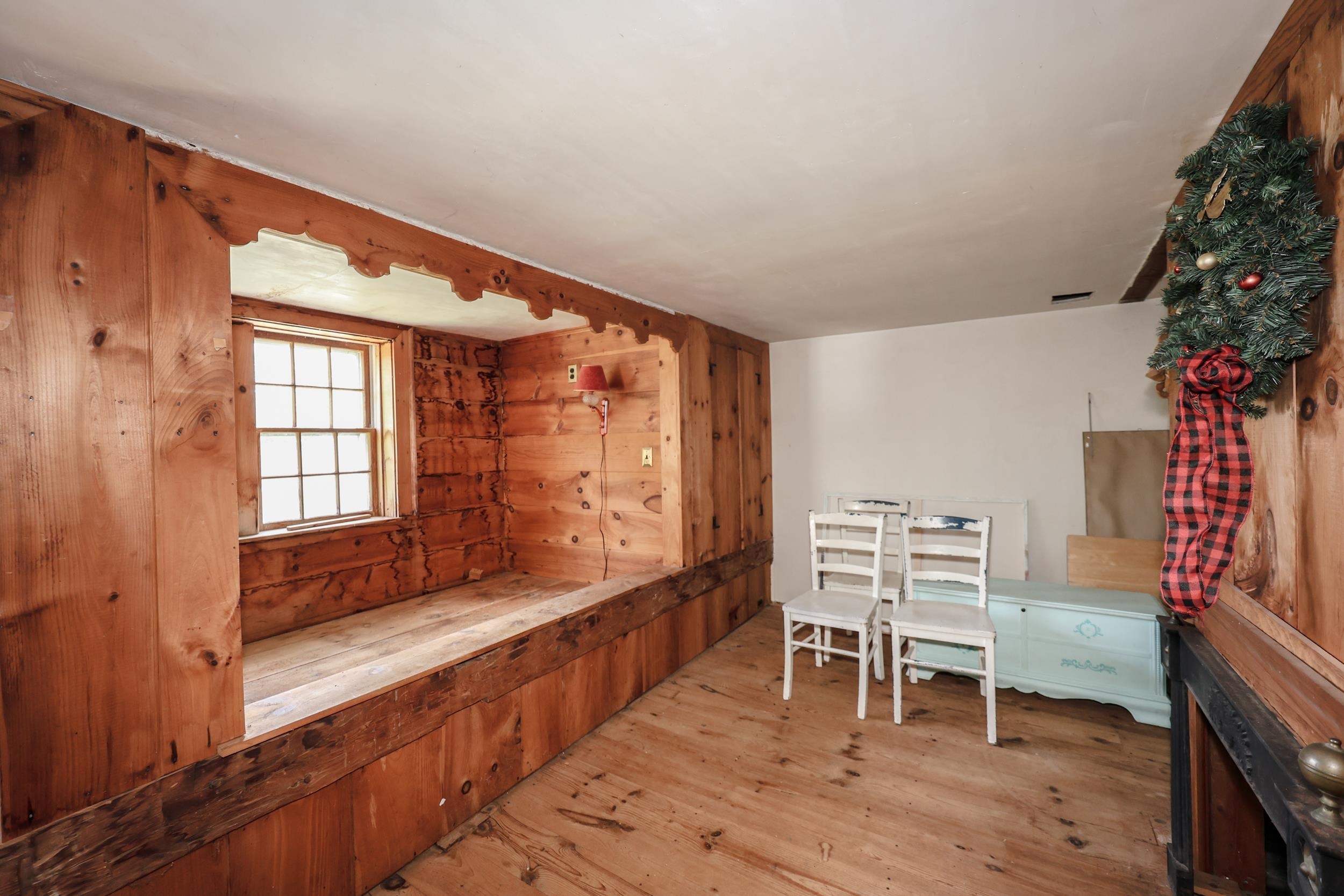 558 East Deering Rd, Deering, NH 03244