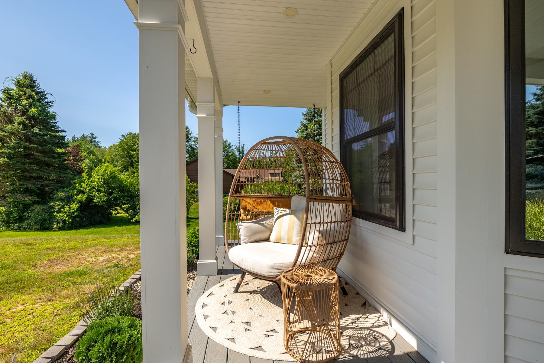 9 French Cross Rd, Dover, NH 03820