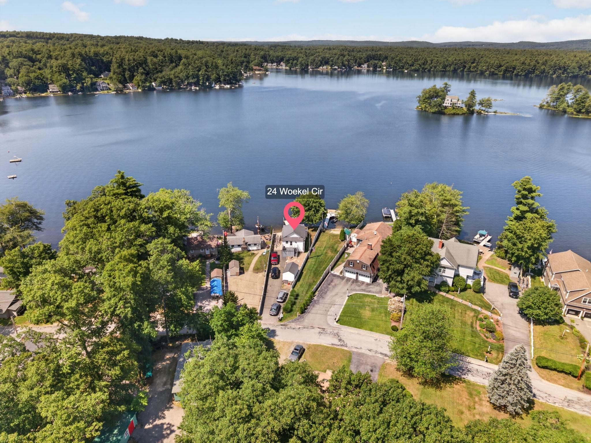 24 Woekel Cir, Pelham, NH 03076