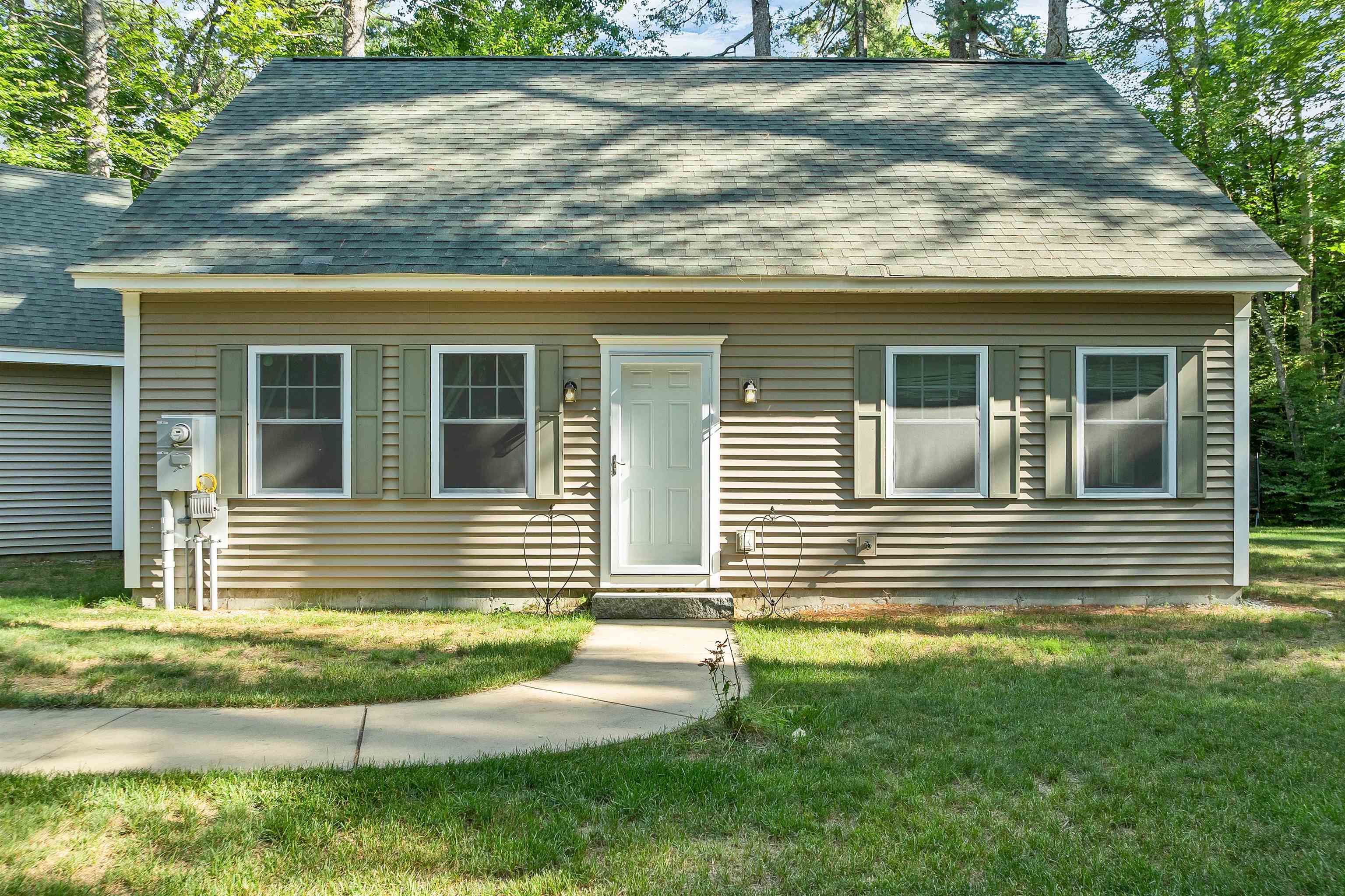 509 Old Mill Rd, Conway, NH 03813