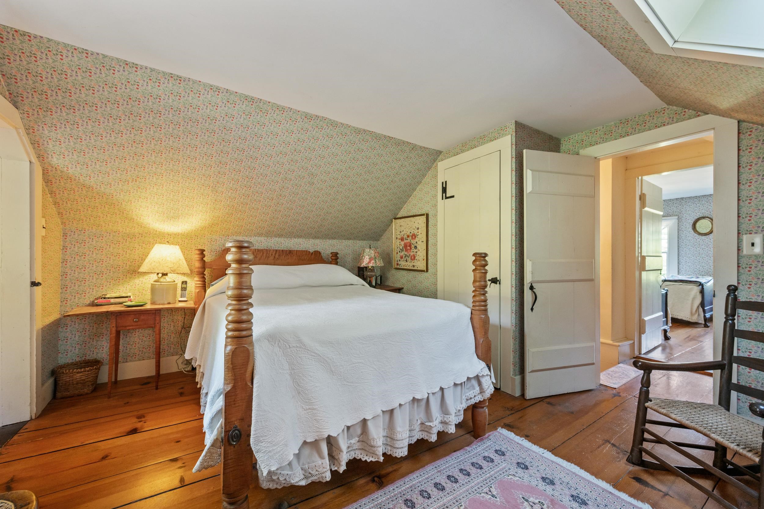 GREAT WOOD FLOORS THROUGHOUT THE SECOND FLOOR AND BUILT-INS!
