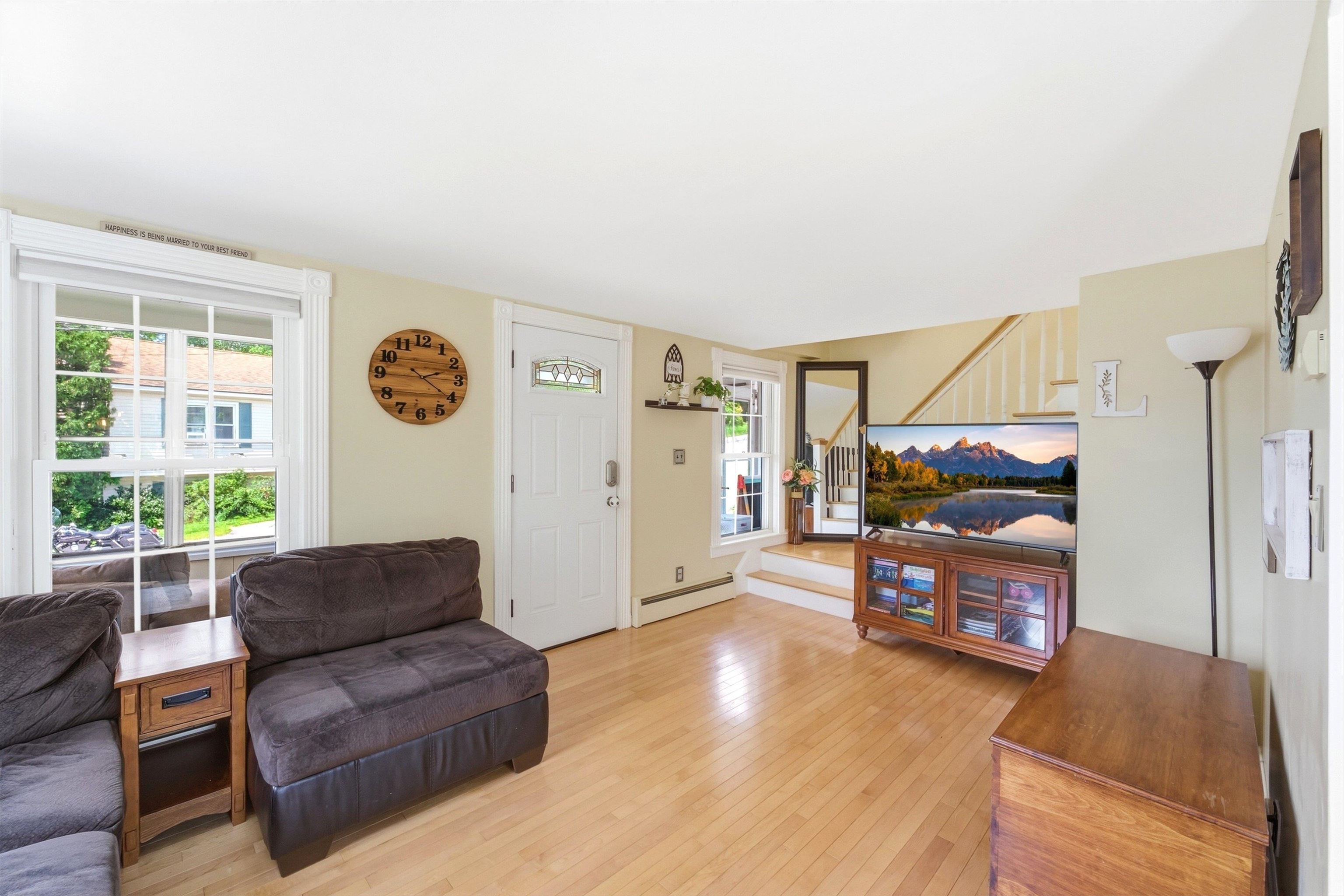 20 Webster St, Allenstown, NH 03275
