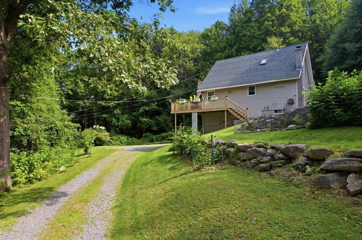 Photo 3 of Single family home for sale at 87 B Hill Rd, Pownal, VT 05261 | MLS# 5102082 | Listing updated on 2026-09-14