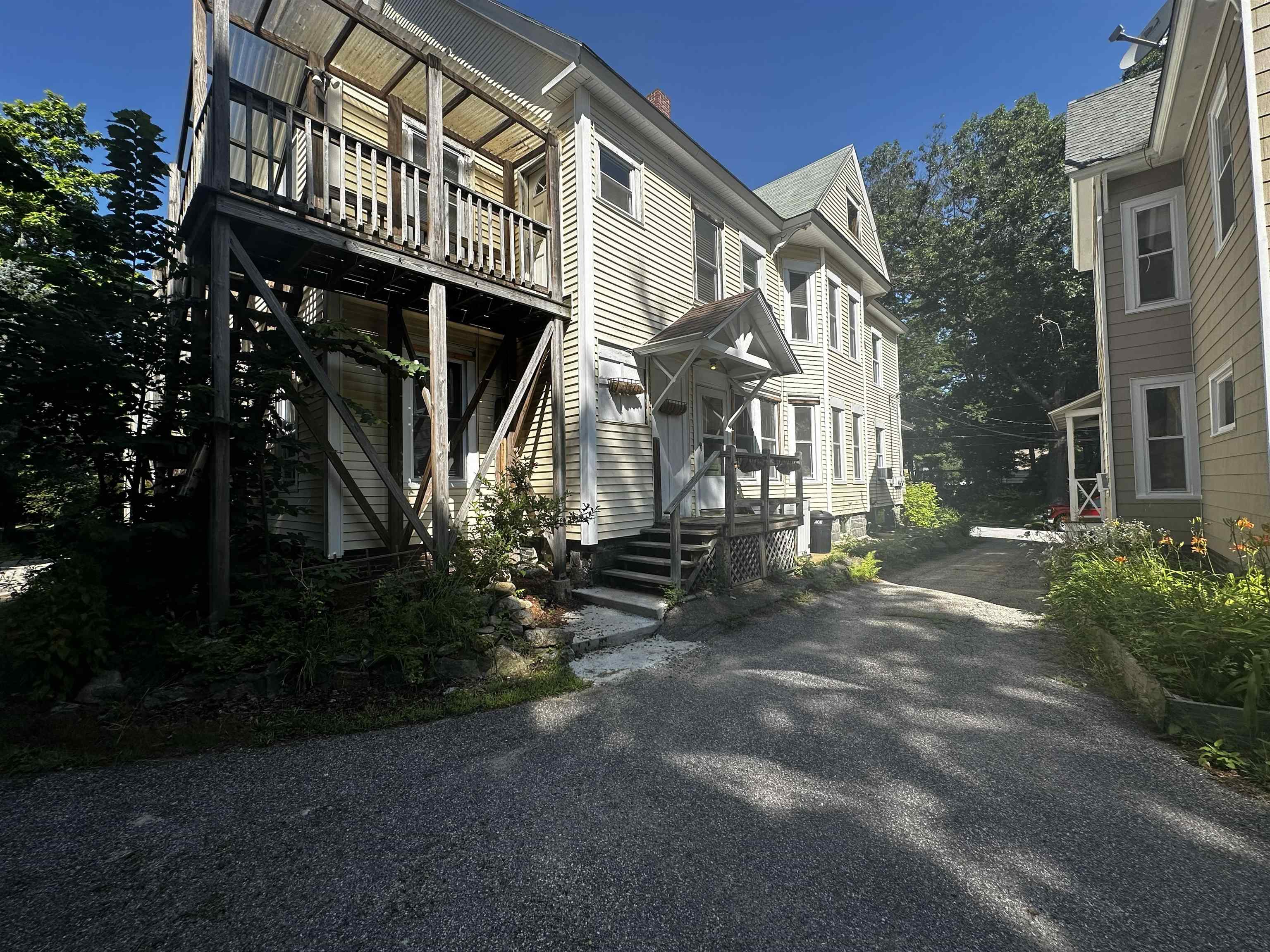 27 Holly St, Concord, NH 03301