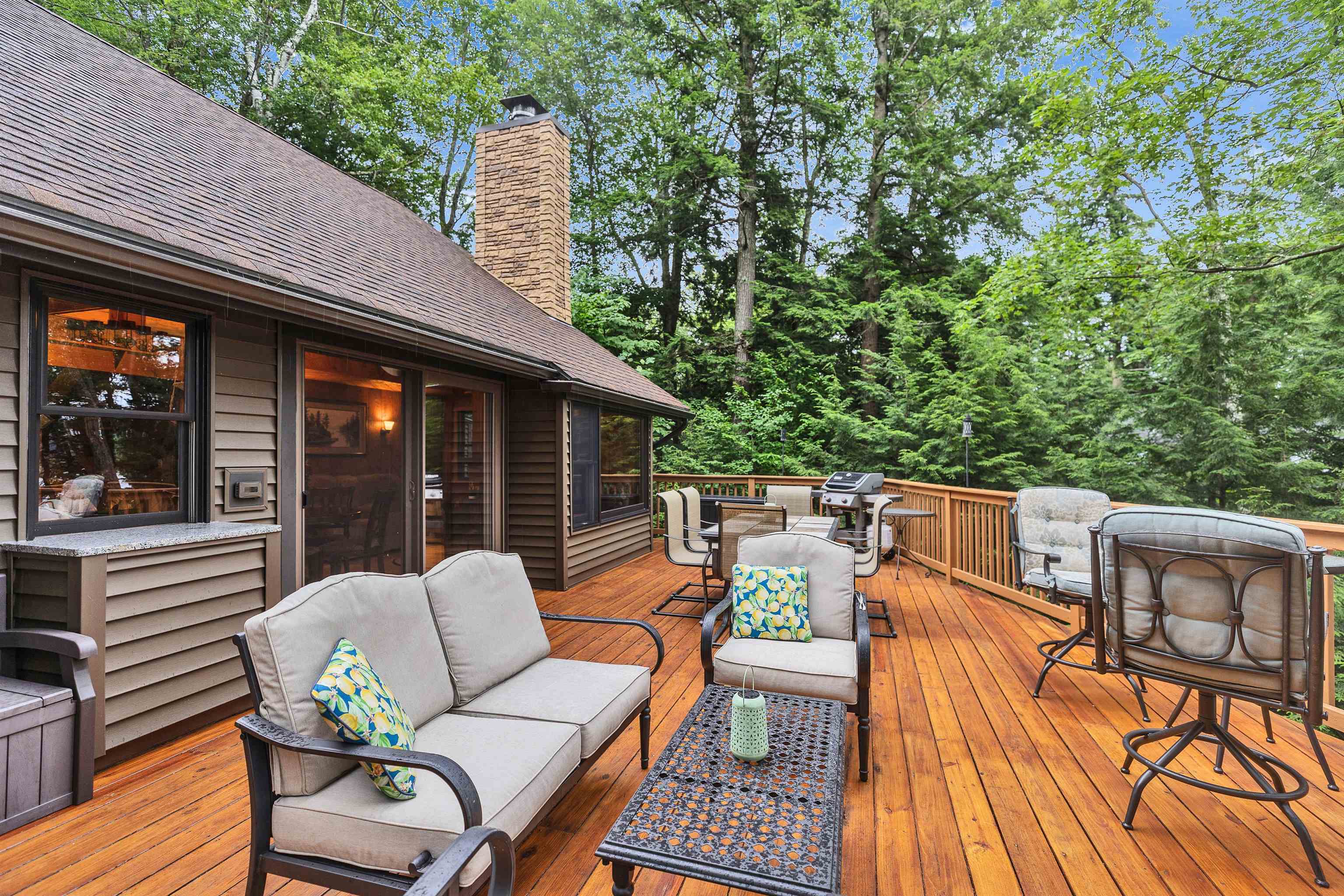 431 Treelyn Rd, Stoddard, NH 03464