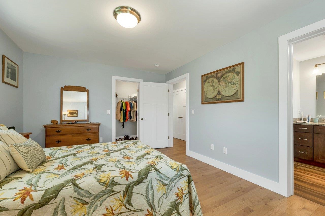 14 Village Corner Rd, Wolfeboro, NH 03894