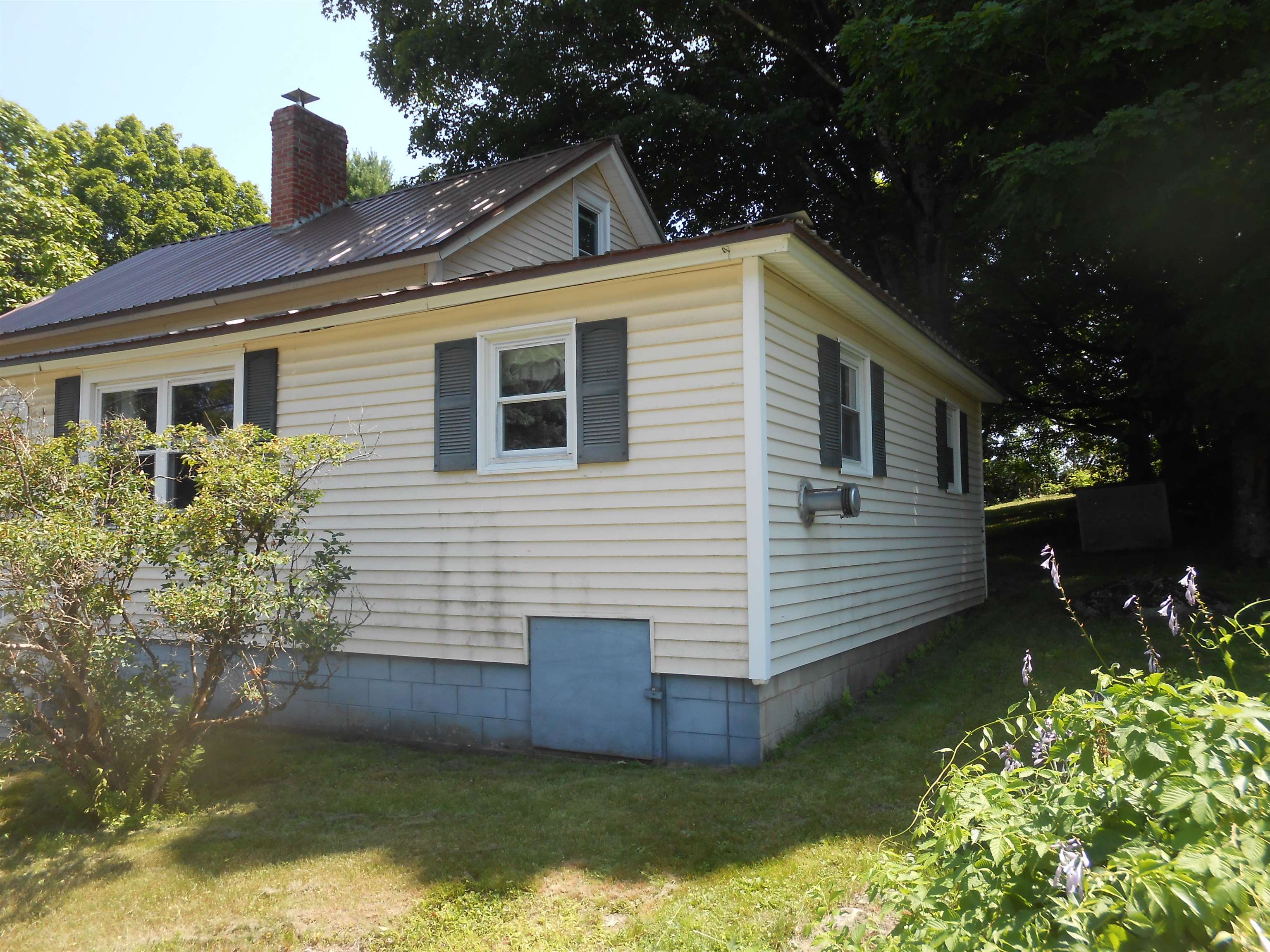 19 Queen St, Boscawen, NH 03303