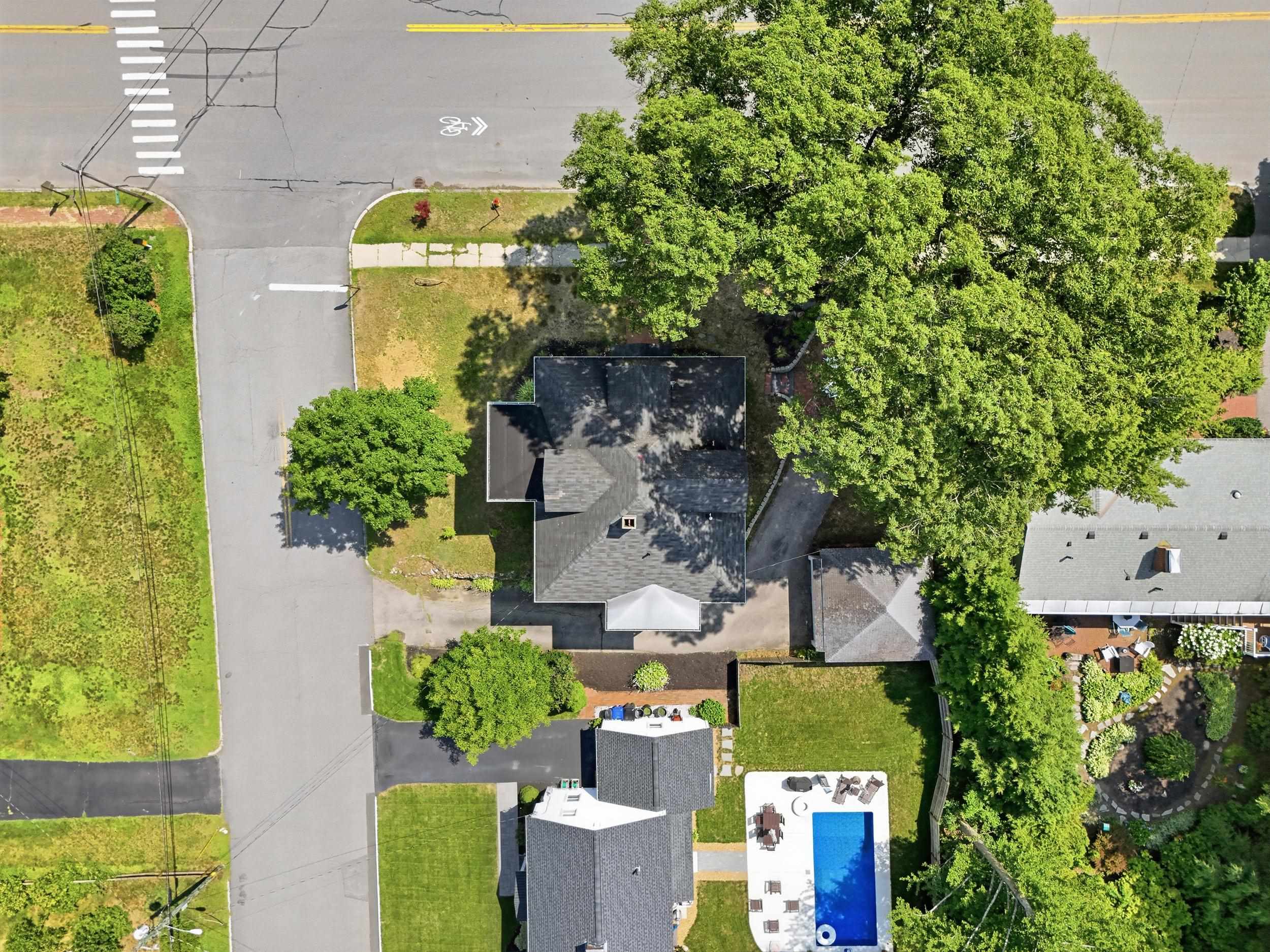 2484 Elm St, Manchester, NH 03104