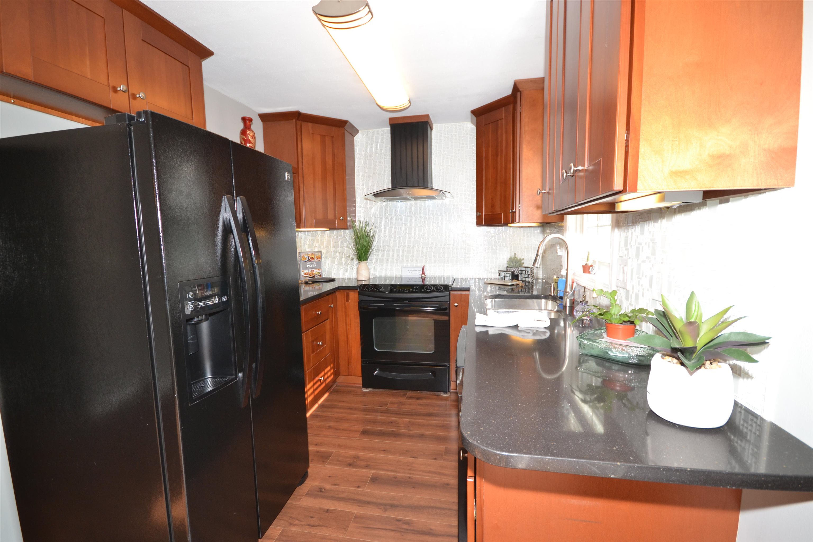 80 Beech Hill Ave #1, Manchester, NH 03103