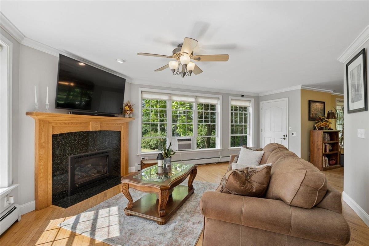 37 Clearview Dr, Loudon, NH 03307
