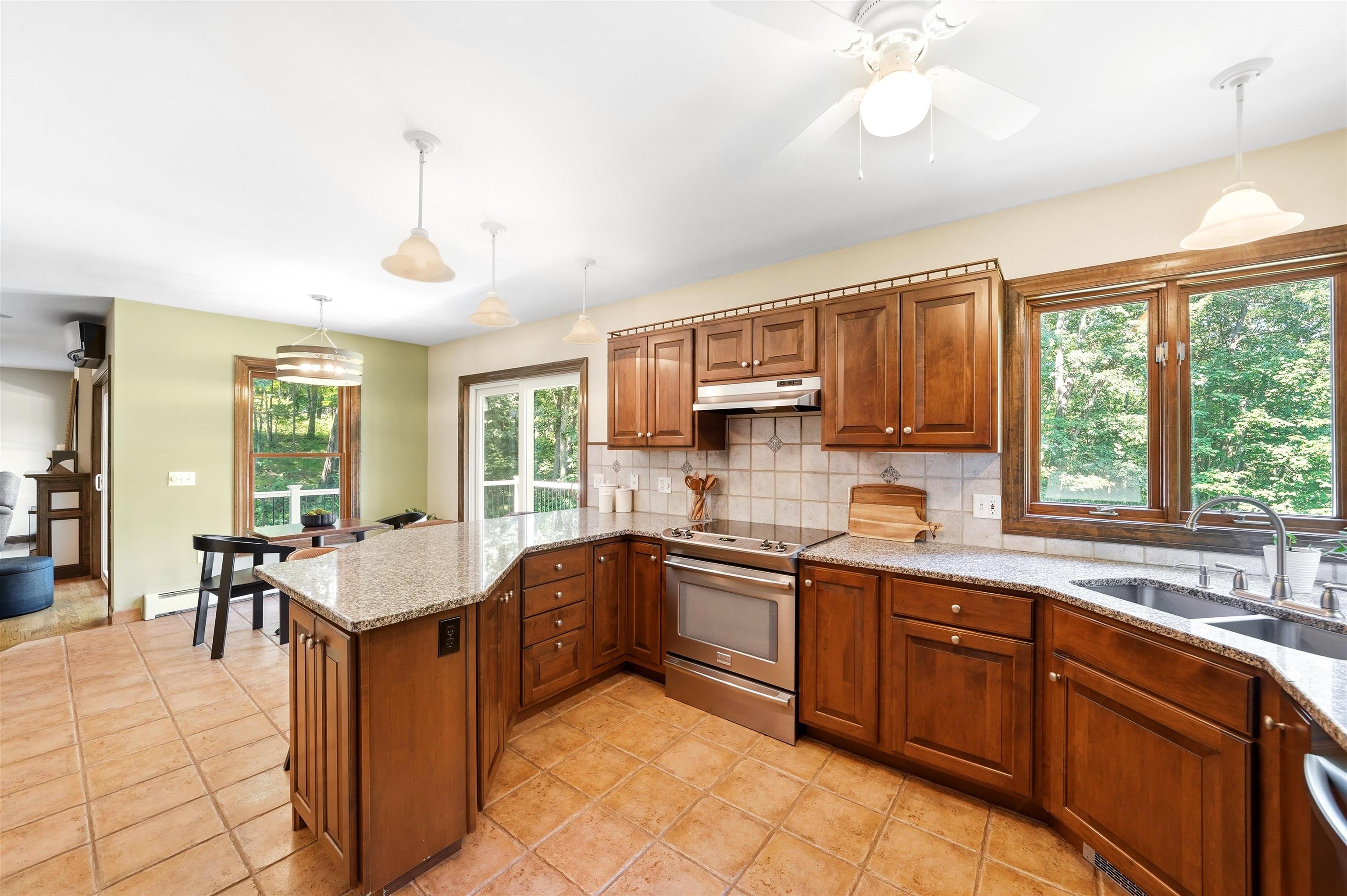 20 Jackman Ridge Rd, Windham, NH 03087