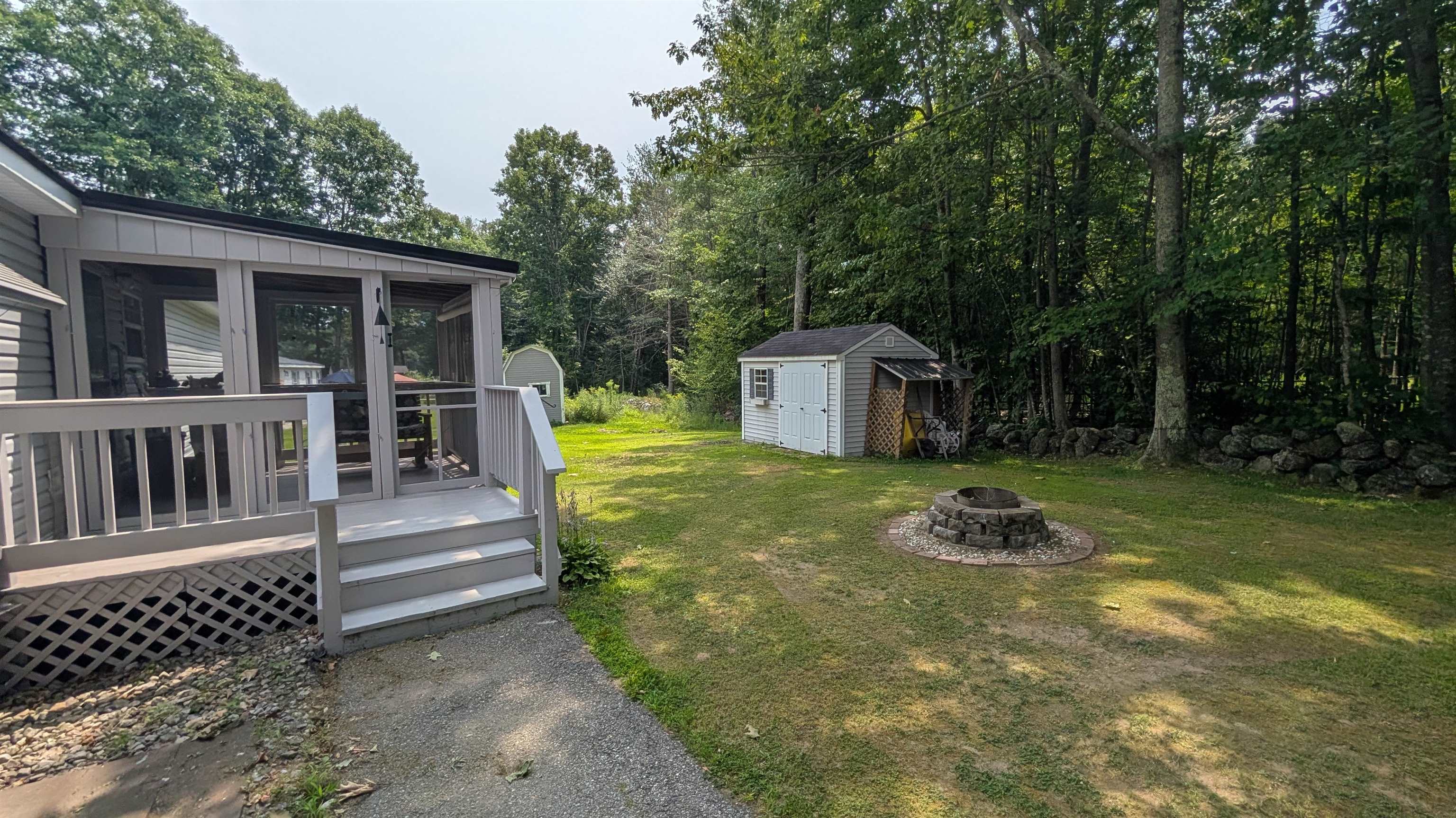 732 Concord Stage Rd #9, Weare, NH 03281