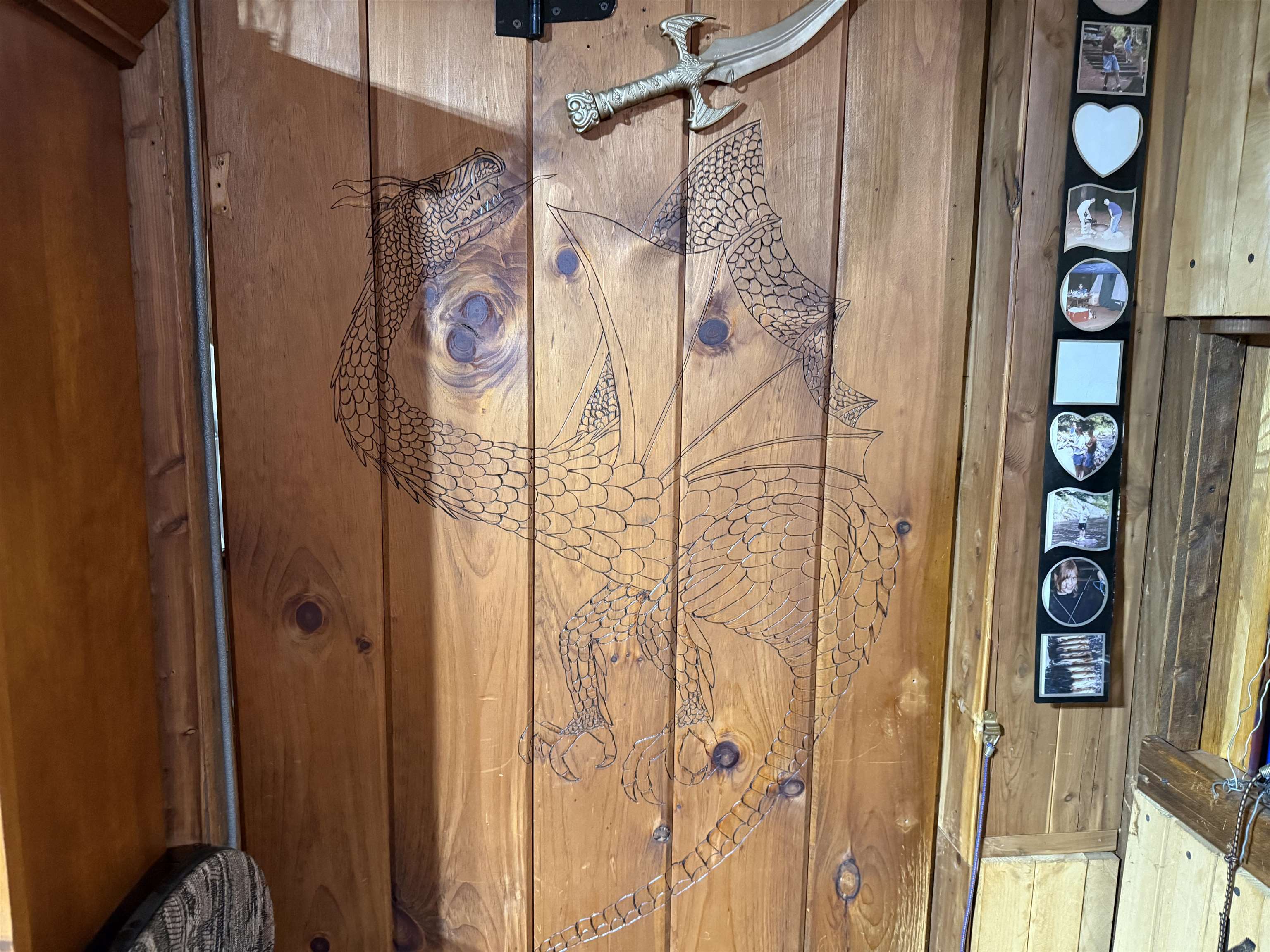 Door to Bedroom 1 25851247