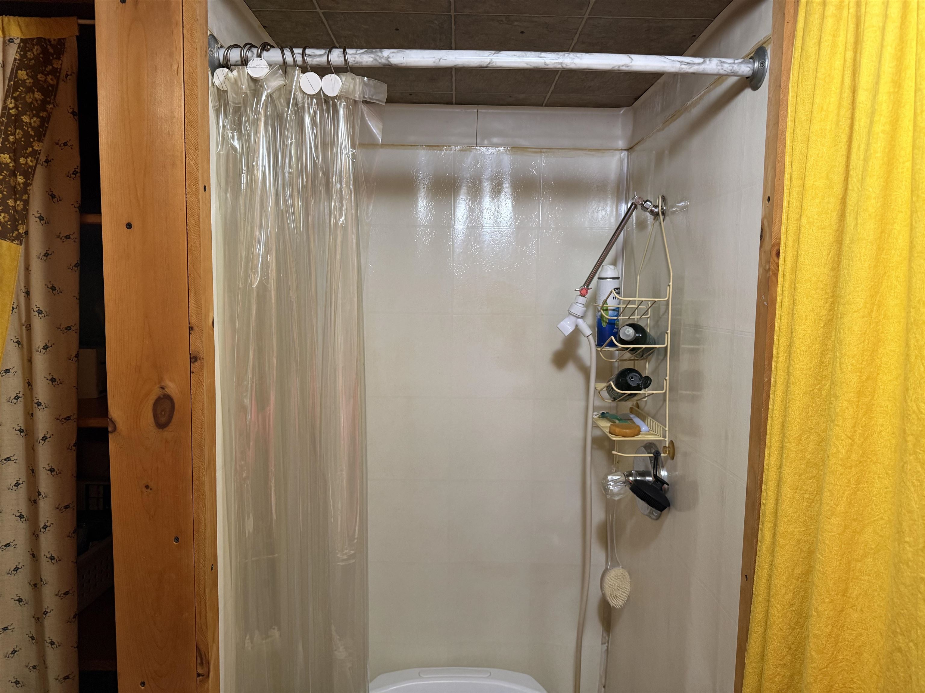 3/4 Bathroom 25851254