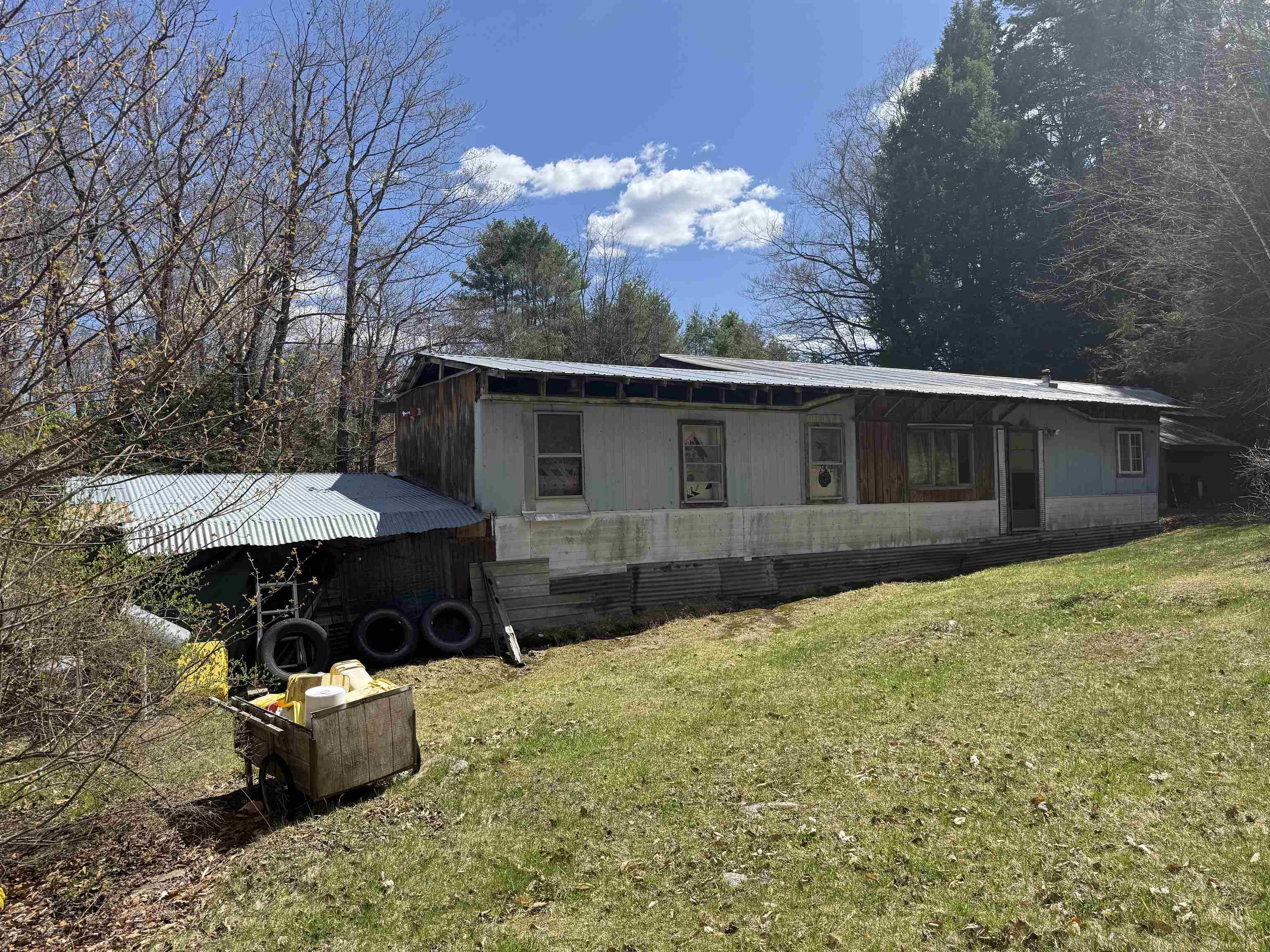 Back of house 25851195