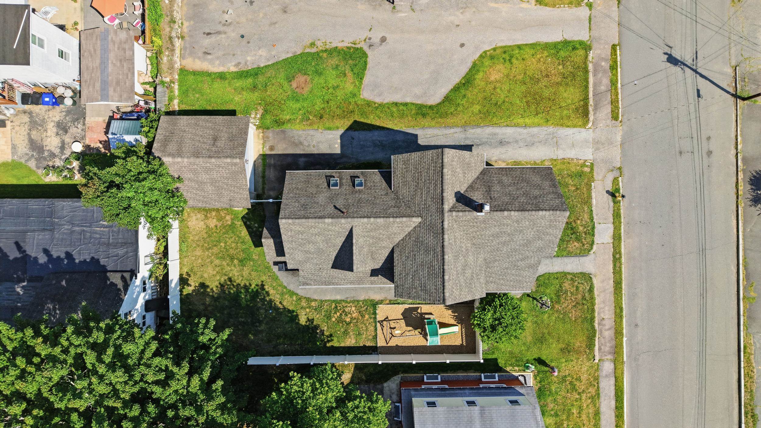 89 Riddle St, Manchester, NH 03102