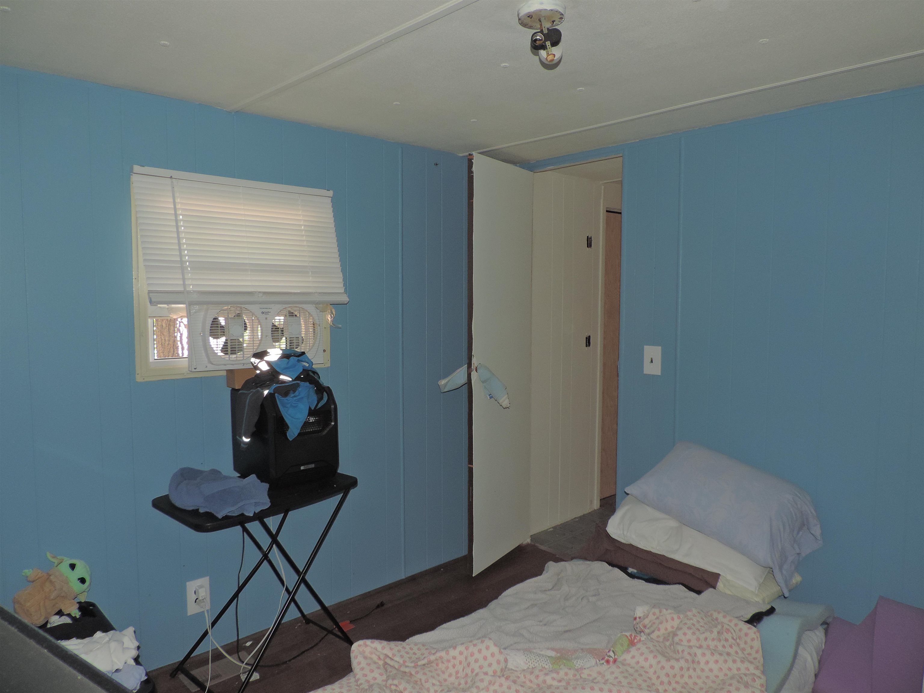 121 Woodland Cir, Raymond, NH 03077