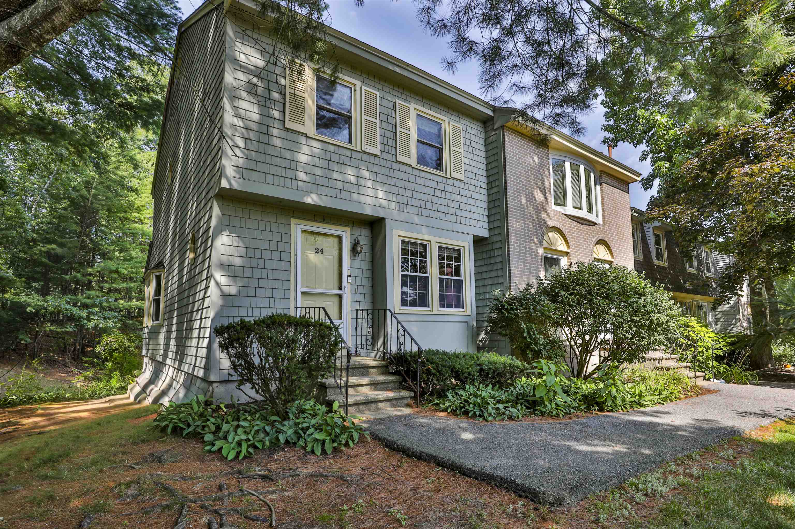 24 Gunstock Rg, Merrimack, NH 03054