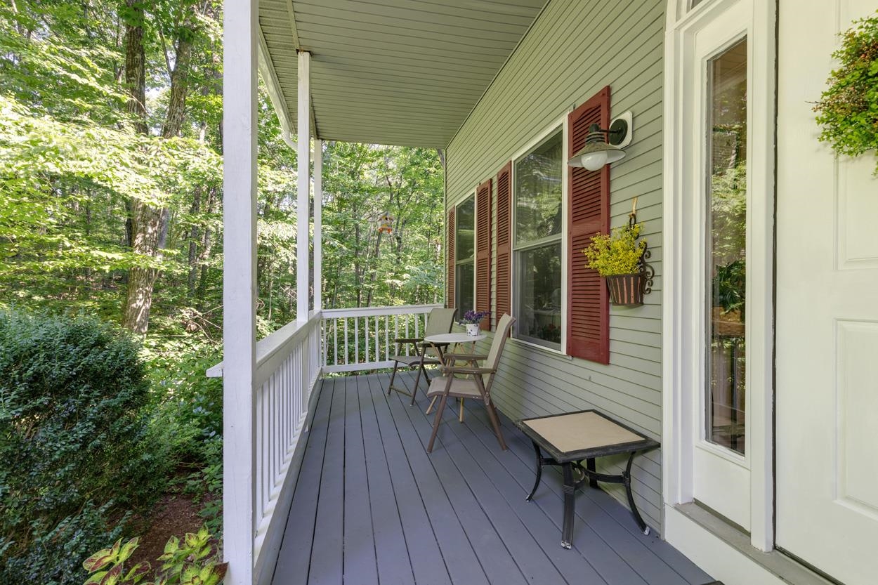 14 Fieldstone Dr, Hooksett, NH 03106