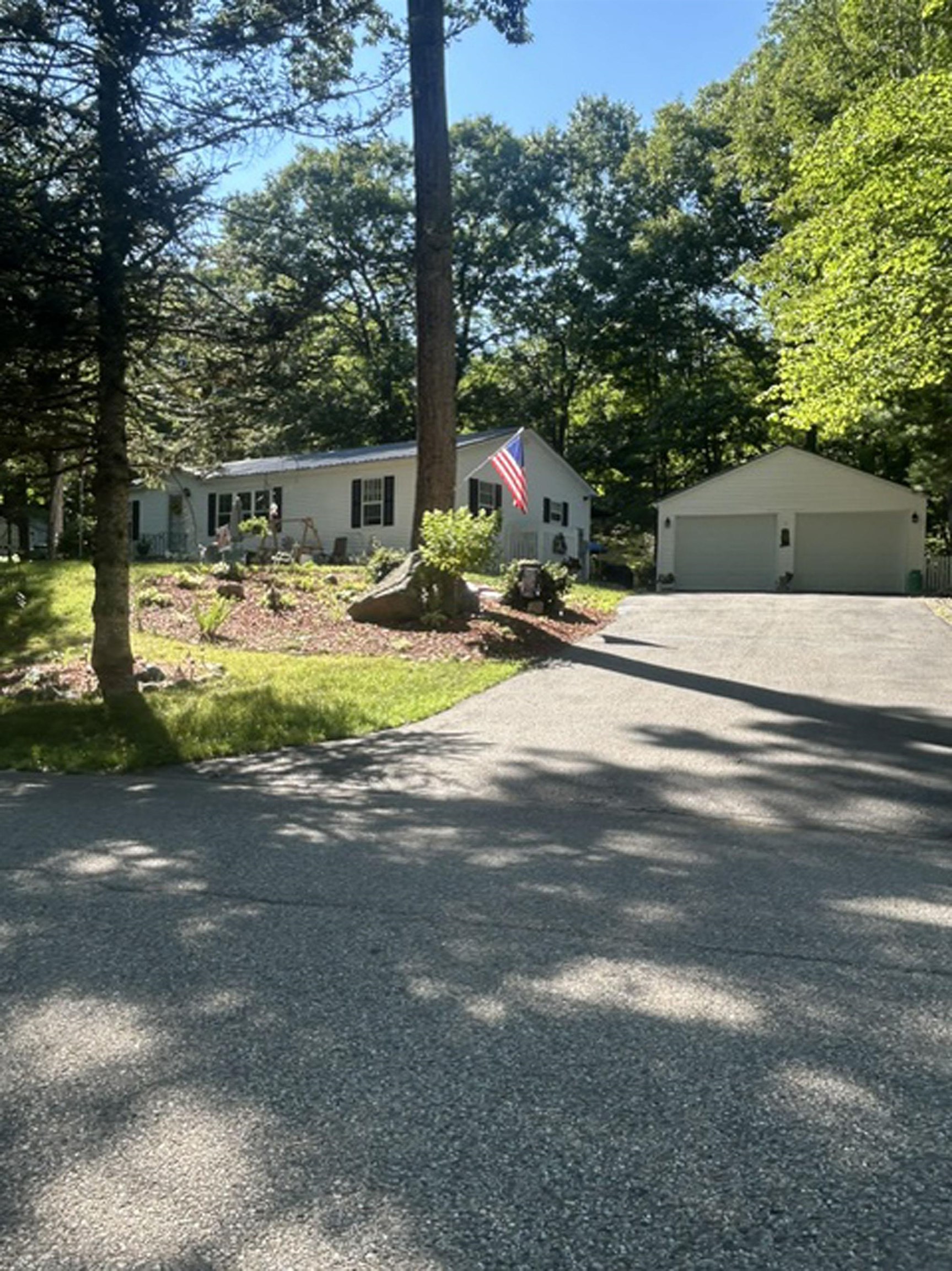 10 Harvey Brook Rd, Wolfeboro, NH 03896