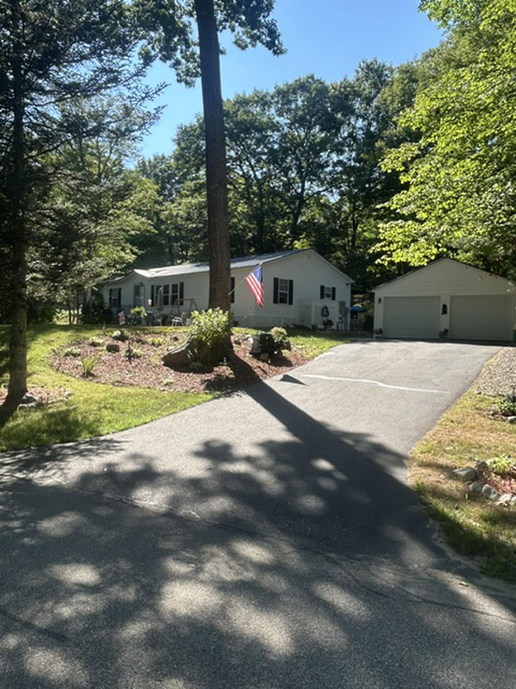 10 Harvey Brook Rd, Wolfeboro, NH 03896