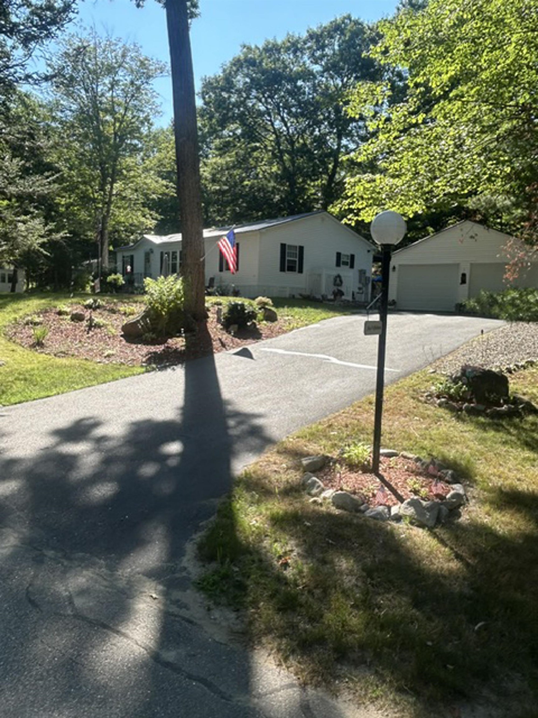 10 Harvey Brook Rd, Wolfeboro, NH 03896